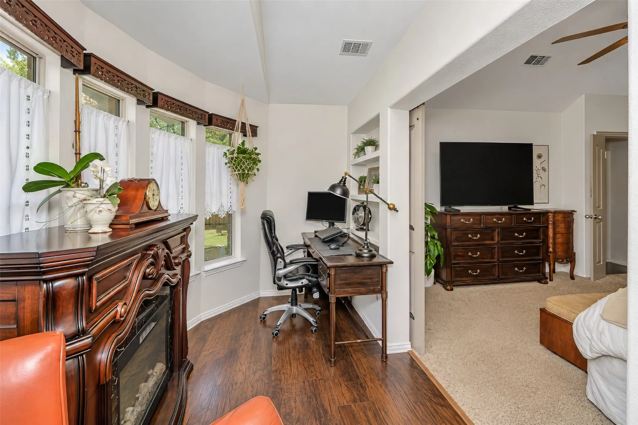 Single Family Residence For Sale in Tarrant County , 745 Dalrock Road, Fort Worth, Texas 76131, 4 Bedroom, 2 Bathroom, 3 Garage spaces, 2,221 Sqft, built in 2011, mls#21391082, Real Estate Agent in Fort Worth, Homes For Sale in Tarrant county, Homes For Sale in Fort Worth, Realtor in Fort Worth Texas, Real Estate Brokerage Independent Realty Texas, Luminita Cordes Realtor
