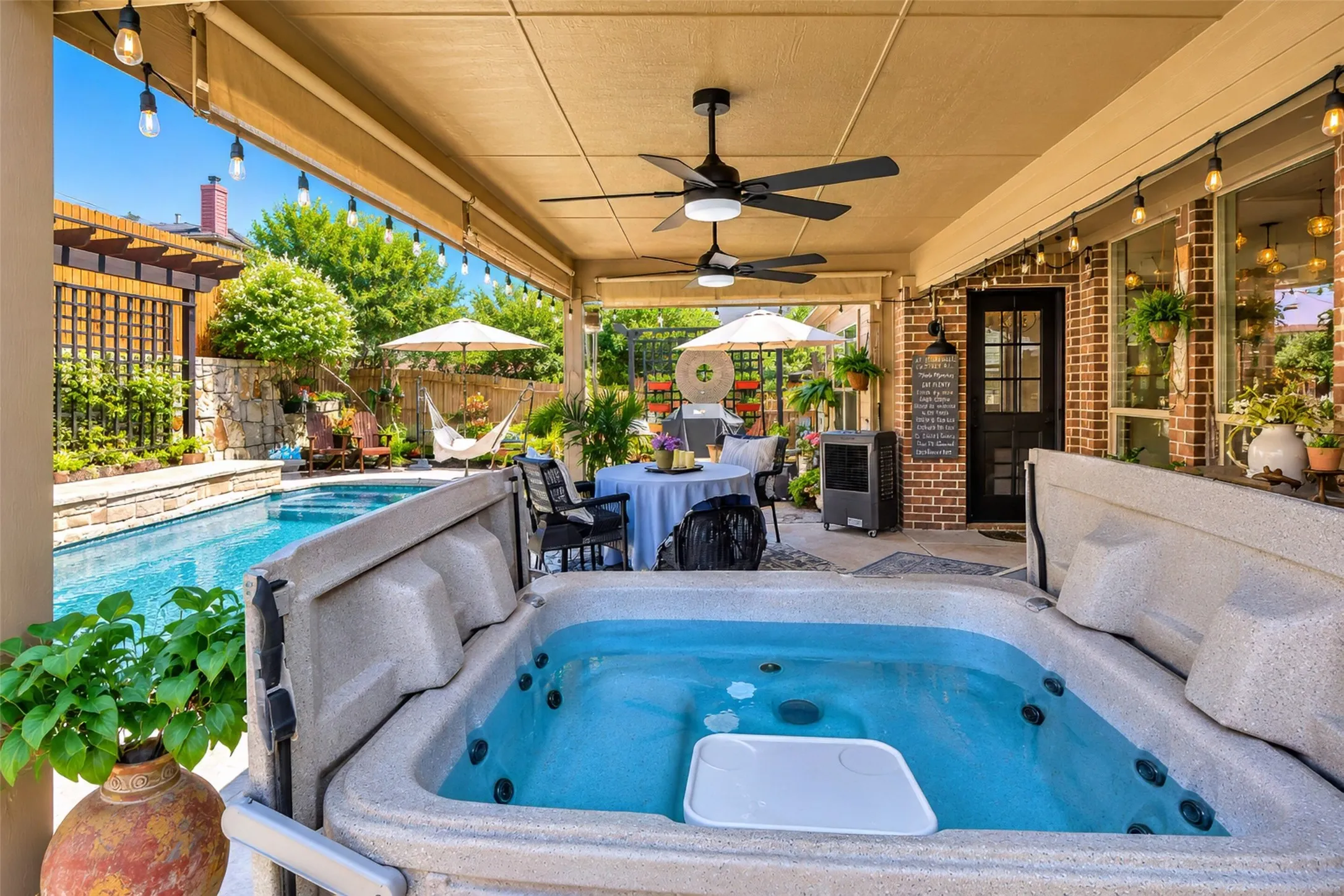 Single Family Residence For Sale in Tarrant County , 745 Dalrock Road, Fort Worth, Texas 76131, 4 Bedroom, 2 Bathroom, 3 Garage spaces, 2,221 Sqft, built in 2011, mls#21391082, Real Estate Agent in Fort Worth, Homes For Sale in Tarrant county, Homes For Sale in Fort Worth, Realtor in Fort Worth Texas, Real Estate Brokerage Independent Realty Texas, Luminita Cordes Realtor