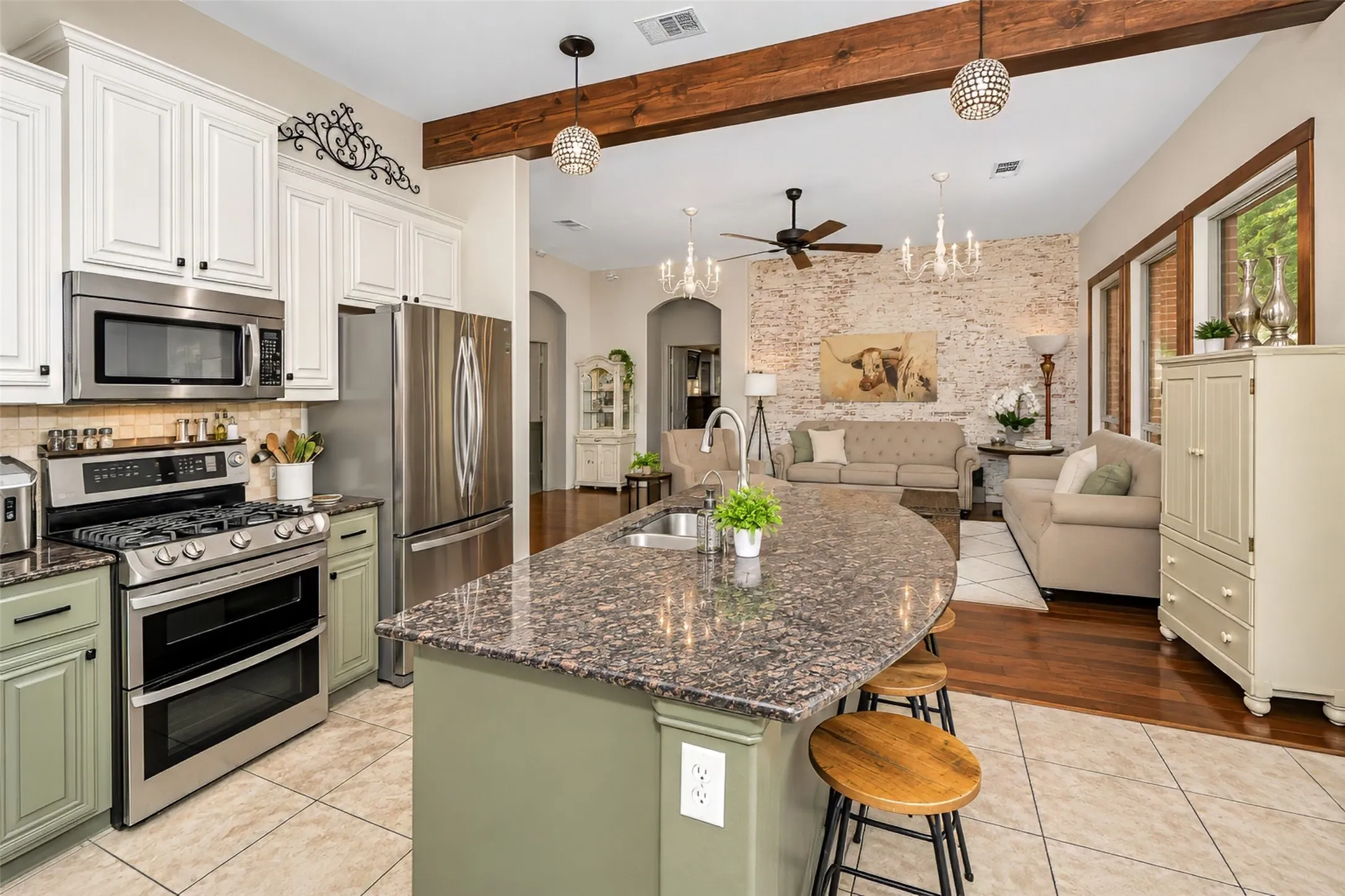 Single Family Residence For Sale in Tarrant County , 745 Dalrock Road, Fort Worth, Texas 76131, 4 Bedroom, 2 Bathroom, 3 Garage spaces, 2,221 Sqft, built in 2011, mls#21391082, Real Estate Agent in Fort Worth, Homes For Sale in Tarrant county, Homes For Sale in Fort Worth, Realtor in Fort Worth Texas, Real Estate Brokerage Independent Realty Texas, Luminita Cordes Realtor