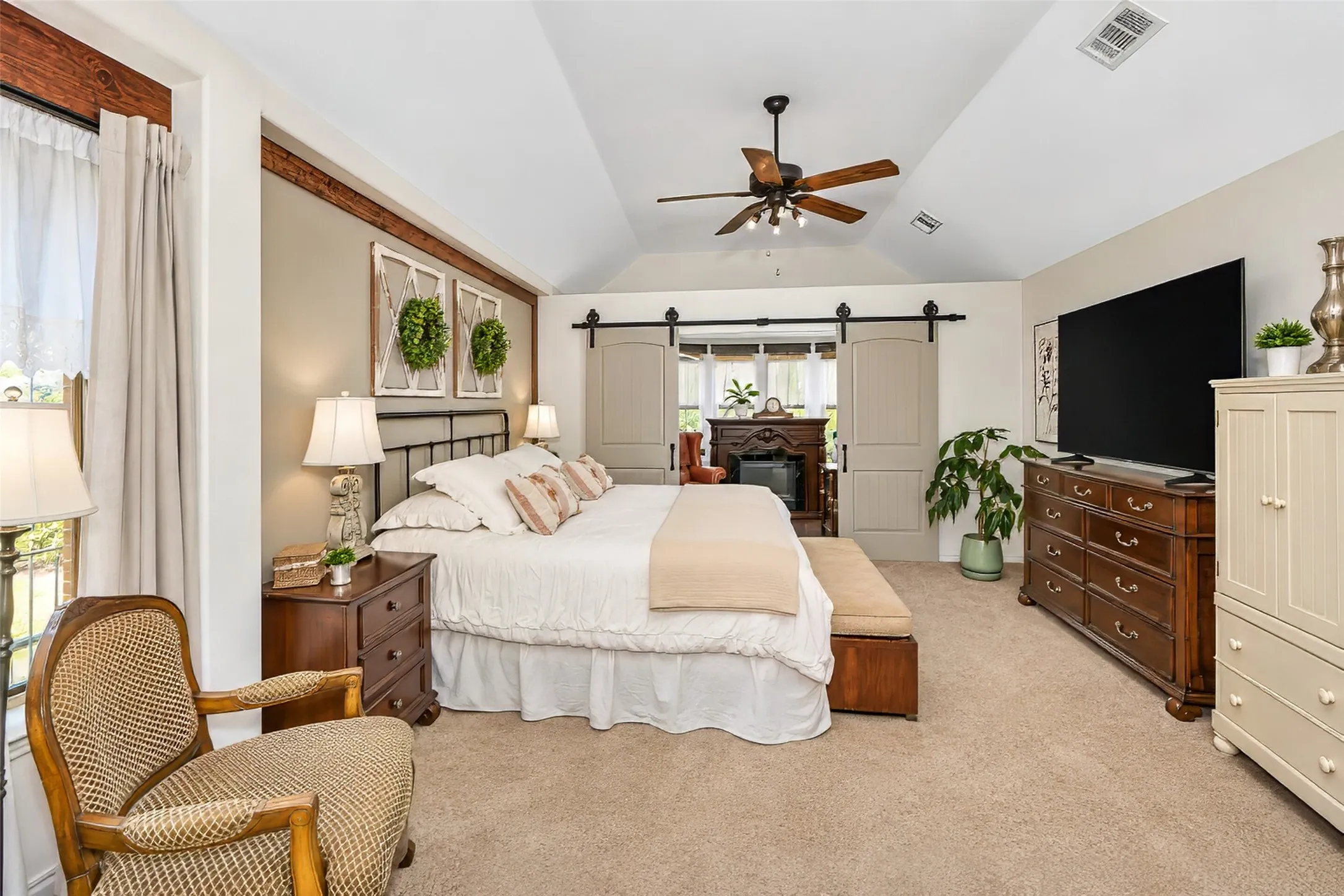 Single Family Residence For Sale in Tarrant County , 745 Dalrock Road, Fort Worth, Texas 76131, 4 Bedroom, 2 Bathroom, 3 Garage spaces, 2,221 Sqft, built in 2011, mls#21391082, Real Estate Agent in Fort Worth, Homes For Sale in Tarrant county, Homes For Sale in Fort Worth, Realtor in Fort Worth Texas, Real Estate Brokerage Independent Realty Texas, Luminita Cordes Realtor