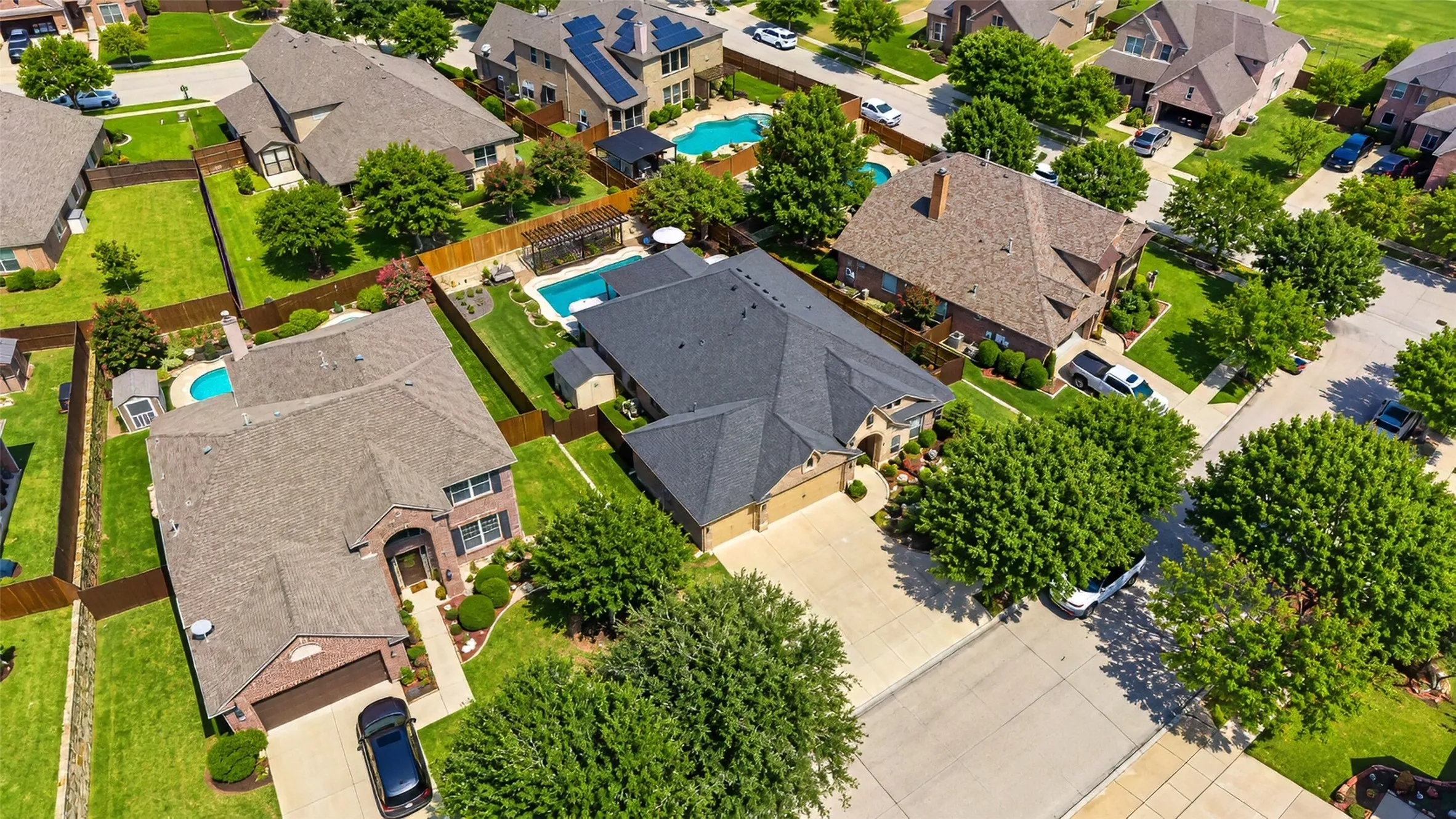 Aerial view house faces south