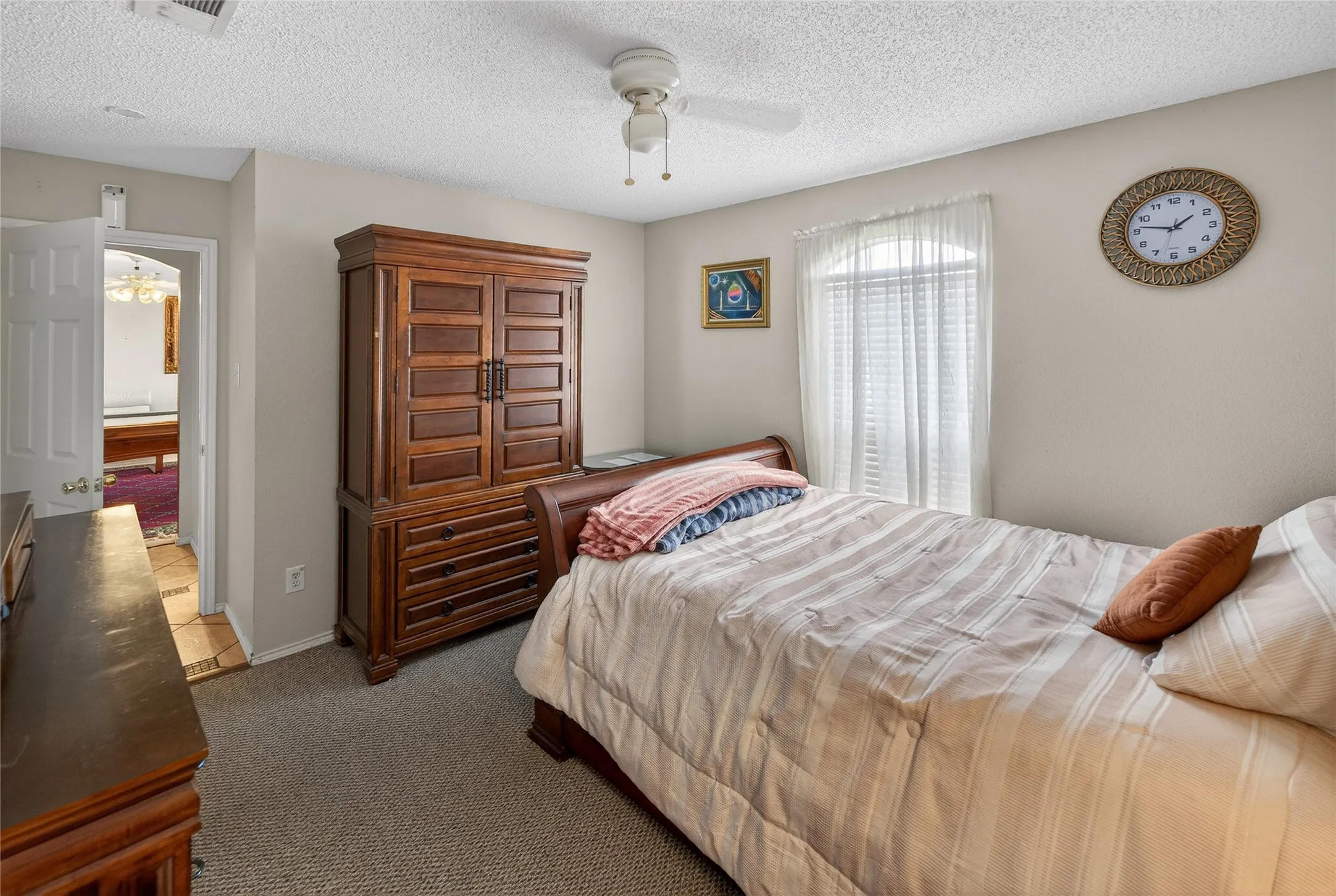 Single Family Residence For Sale in Dallas County , 3318 Chapelwood Drive, Sunnyvale, Texas 75182, 5 Bedroom, 5 Bathroom, 3 Garage spaces, 3,319 Sqft, built in 2000, mls#21391136, Real Estate Agent in Sunnyvale, Homes For Sale in Dallas county, Homes For Sale in Sunnyvale, Realtor in Sunnyvale Texas, Real Estate Brokerage Independent Realty Texas, Luminita Cordes Realtor