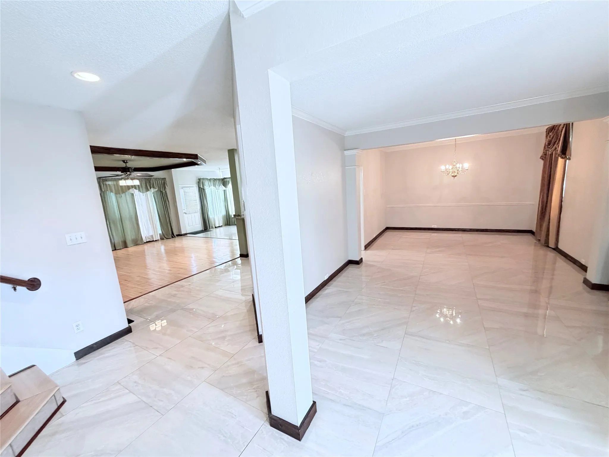Single Family Residence For Sale in Dallas County , 3318 Chapelwood Drive, Sunnyvale, Texas 75182, 5 Bedroom, 5 Bathroom, 3 Garage spaces, 3,319 Sqft, built in 2000, mls#21391136, Real Estate Agent in Sunnyvale, Homes For Sale in Dallas county, Homes For Sale in Sunnyvale, Realtor in Sunnyvale Texas, Real Estate Brokerage Independent Realty Texas, Luminita Cordes Realtor