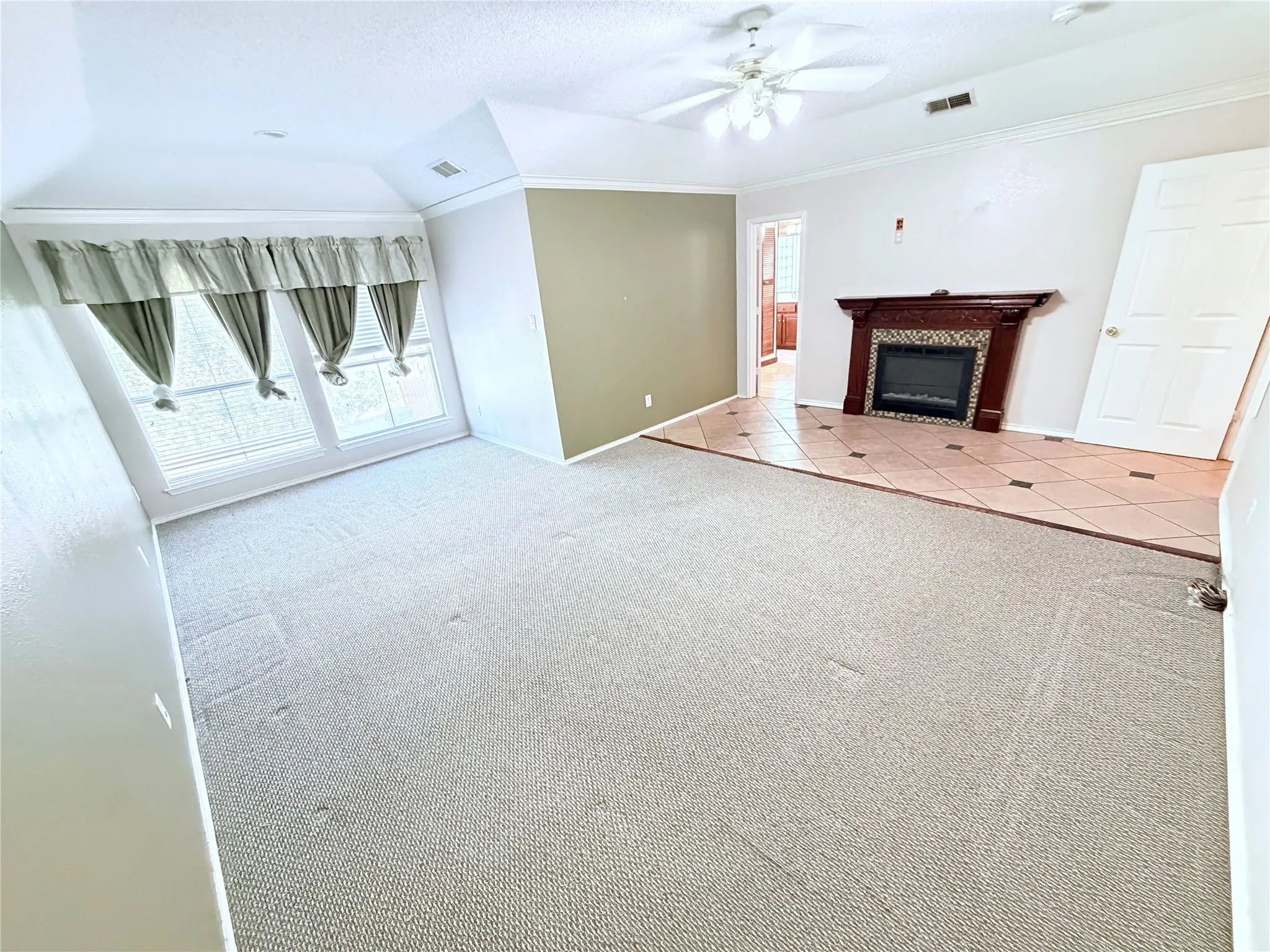 Single Family Residence For Sale in Dallas County , 3318 Chapelwood Drive, Sunnyvale, Texas 75182, 5 Bedroom, 5 Bathroom, 3 Garage spaces, 3,319 Sqft, built in 2000, mls#21391136, Real Estate Agent in Sunnyvale, Homes For Sale in Dallas county, Homes For Sale in Sunnyvale, Realtor in Sunnyvale Texas, Real Estate Brokerage Independent Realty Texas, Luminita Cordes Realtor
