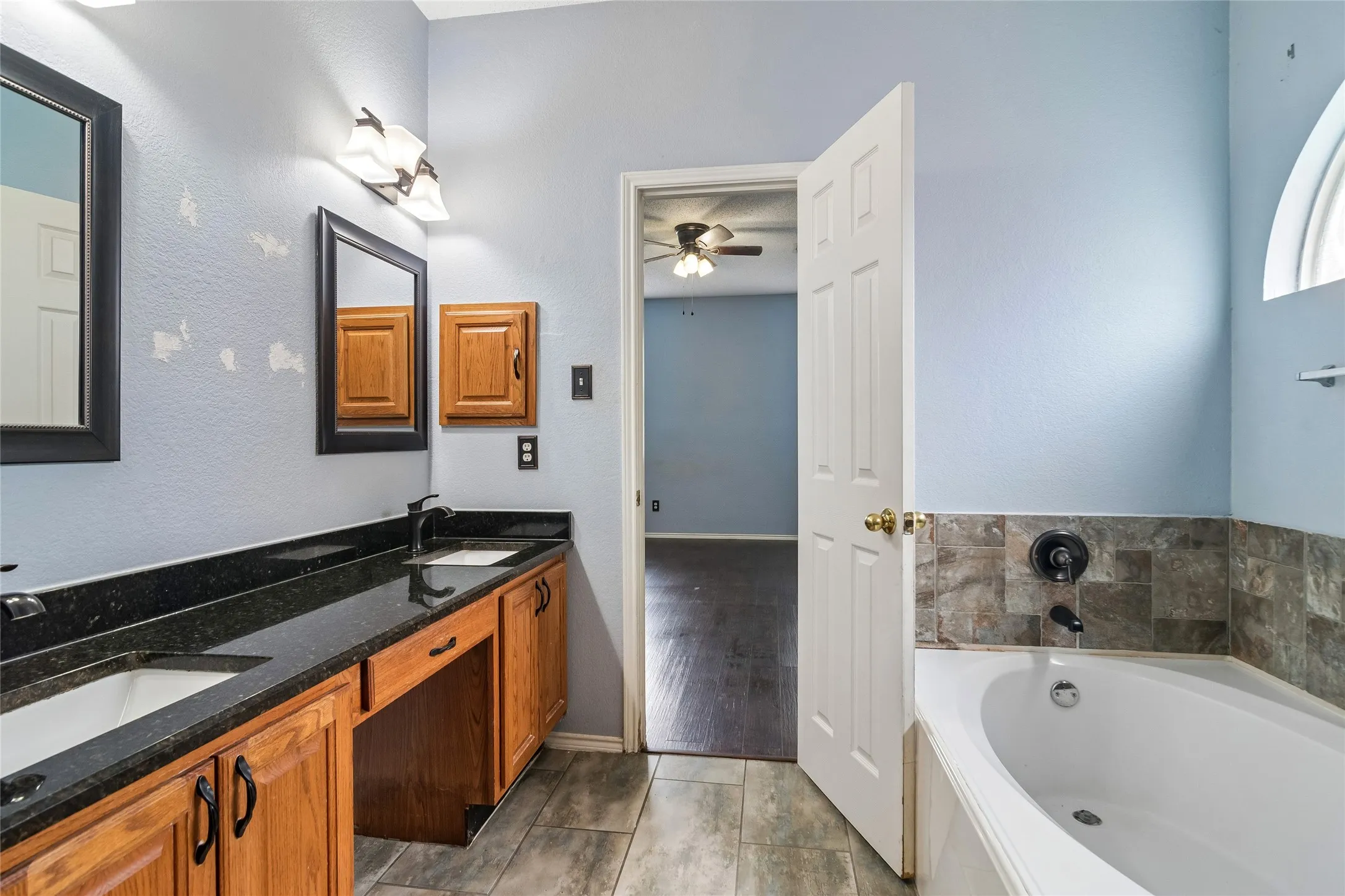 Single Family Residence For Rent in Dallas County , 10609 Augusta Lane, Rowlett, Texas 75089, 4 Bedroom, 3 Bathroom, 2 Garage spaces, 2,496 Sqft, built in 2000, mls#21391138, Real Estate Agent in Rowlett, Homes For Rent in Dallas county, Homes For Rent in Rowlett, Realtor in Rowlett Texas, Real Estate Brokerage Independent Realty Texas, Luminita Cordes Realtor