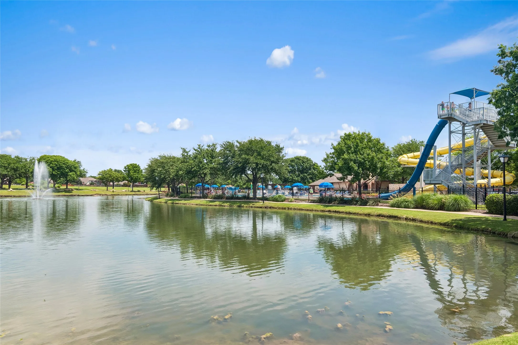 Single Family Residence For Rent in Dallas County , 10609 Augusta Lane, Rowlett, Texas 75089, 4 Bedroom, 3 Bathroom, 2 Garage spaces, 2,496 Sqft, built in 2000, mls#21391138, Real Estate Agent in Rowlett, Homes For Rent in Dallas county, Homes For Rent in Rowlett, Realtor in Rowlett Texas, Real Estate Brokerage Independent Realty Texas, Luminita Cordes Realtor