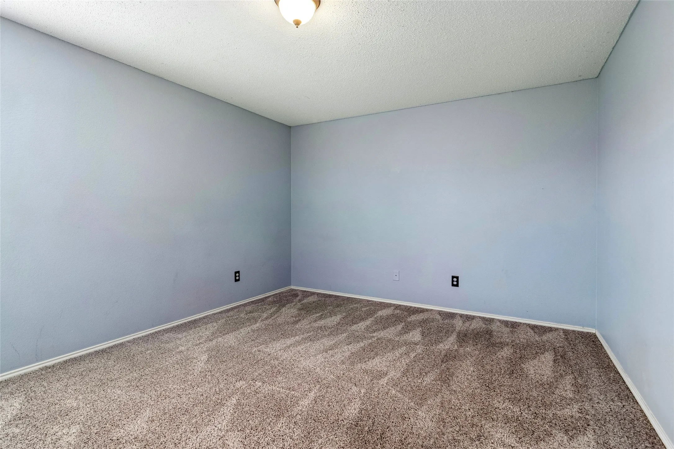 Single Family Residence For Rent in Dallas County , 10609 Augusta Lane, Rowlett, Texas 75089, 4 Bedroom, 3 Bathroom, 2 Garage spaces, 2,496 Sqft, built in 2000, mls#21391138, Real Estate Agent in Rowlett, Homes For Rent in Dallas county, Homes For Rent in Rowlett, Realtor in Rowlett Texas, Real Estate Brokerage Independent Realty Texas, Luminita Cordes Realtor