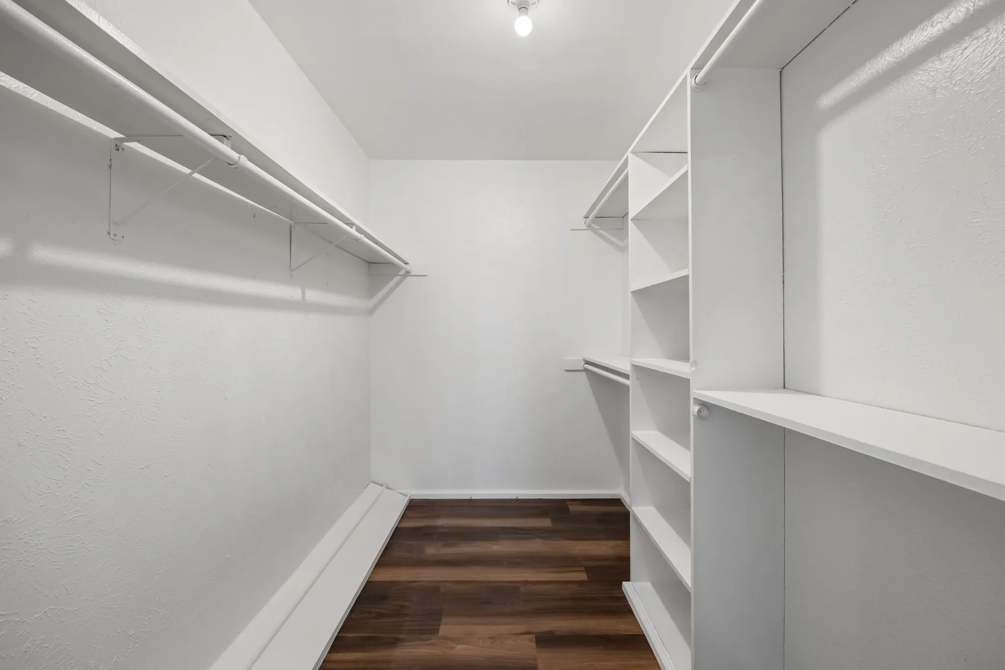 Condominium For Rent in Dallas County , 919 S Weatherred Drive 123, Richardson, Texas 75080, 2 Bedroom, 2 Bathroom, Garage spaces, 987 Sqft, built in 1976, mls#21391103, Real Estate Agent in Richardson, Homes For Rent in Dallas county, Homes For Rent in Richardson, Realtor in Richardson Texas, Real Estate Brokerage Independent Realty Texas, Luminita Cordes Realtor