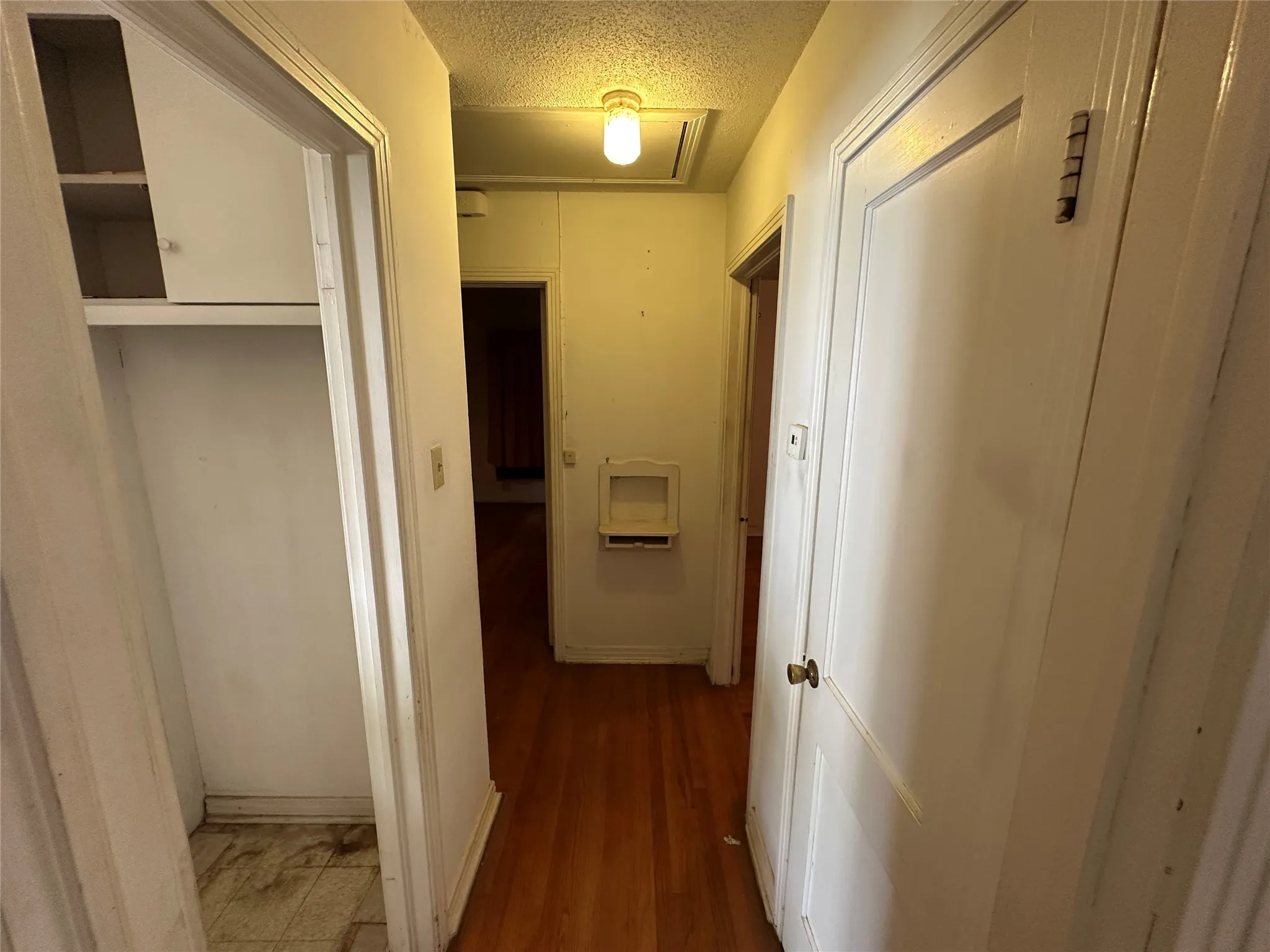 Single Family Residence For Sale in Dallas County , 7519 Red Bud Drive, Dallas, Texas 75227, 2 Bedroom, 1 Bathroom, 1 Garage spaces, 791 Sqft, built in 1949, mls#21390851, Real Estate Agent in Dallas, Homes For Sale in Dallas county, Homes For Sale in Dallas, Realtor in Dallas Texas, Real Estate Brokerage Independent Realty Texas, Luminita Cordes Realtor