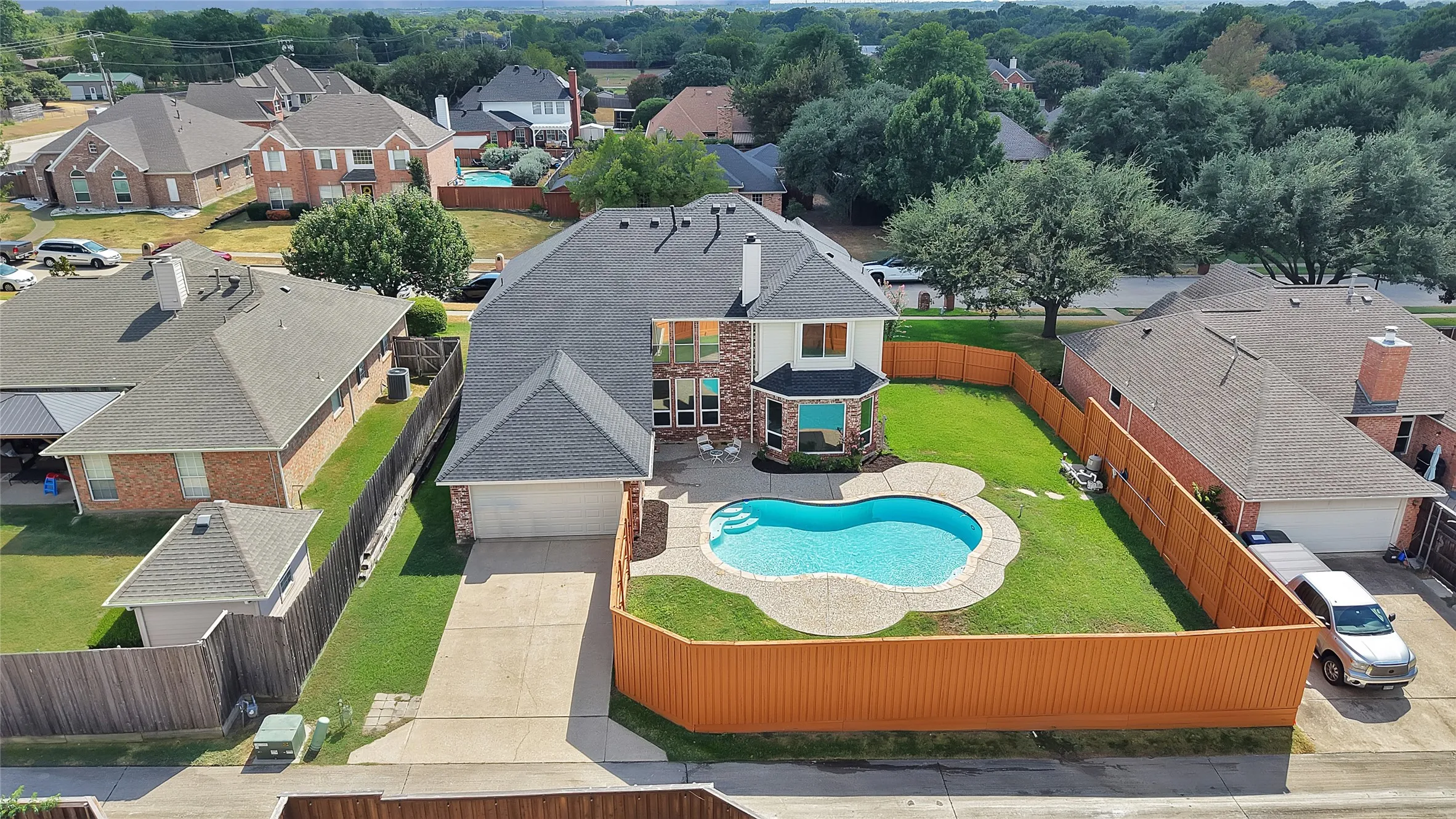 Single Family Residence For Sale in Dallas County , 1225 Donegal Lane, Garland, Texas 75044, 4 Bedroom, 3 Bathroom, 2 Garage spaces, 2,850 Sqft, built in 1997, mls#21386852, Real Estate Agent in Garland, Homes For Sale in Dallas county, Homes For Sale in Garland, Realtor in Garland Texas, Real Estate Brokerage Independent Realty Texas, Luminita Cordes Realtor