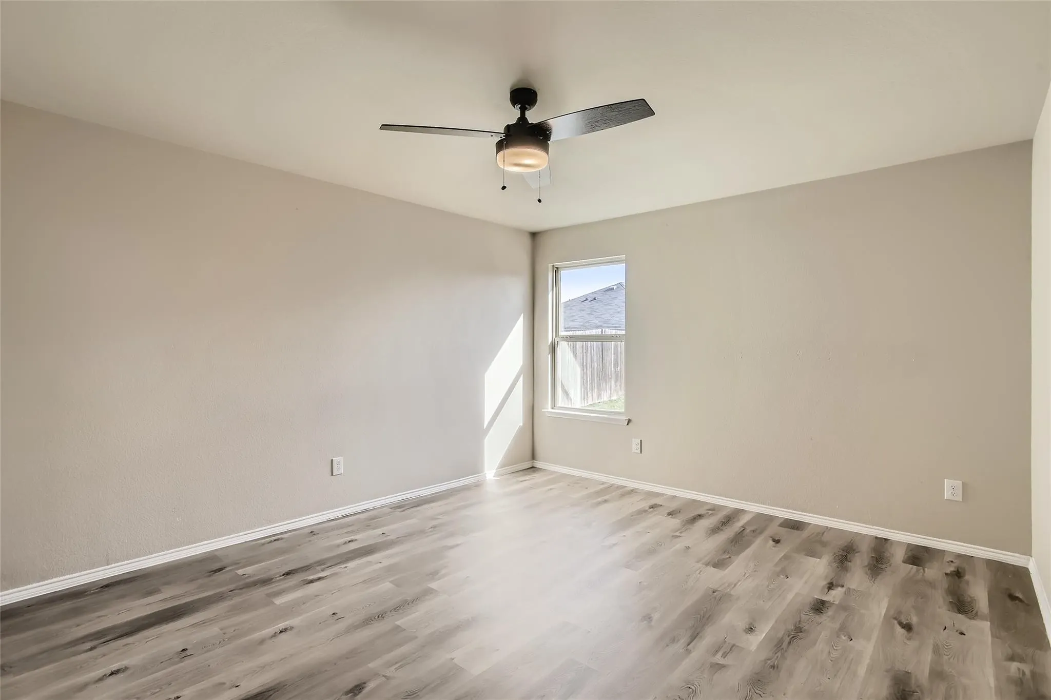 Single Family Residence For Rent in Collin County , 503 Hawthorn Drive, Josephine, Texas 75173, 4 Bedroom, 2 Bathroom, 2 Garage spaces, 1,824 Sqft, built in 2016, mls#21391144, Real Estate Agent in Josephine, Homes For Rent in Collin county, Homes For Rent in Josephine, Realtor in Josephine Texas, Real Estate Brokerage Independent Realty Texas, Luminita Cordes Realtor