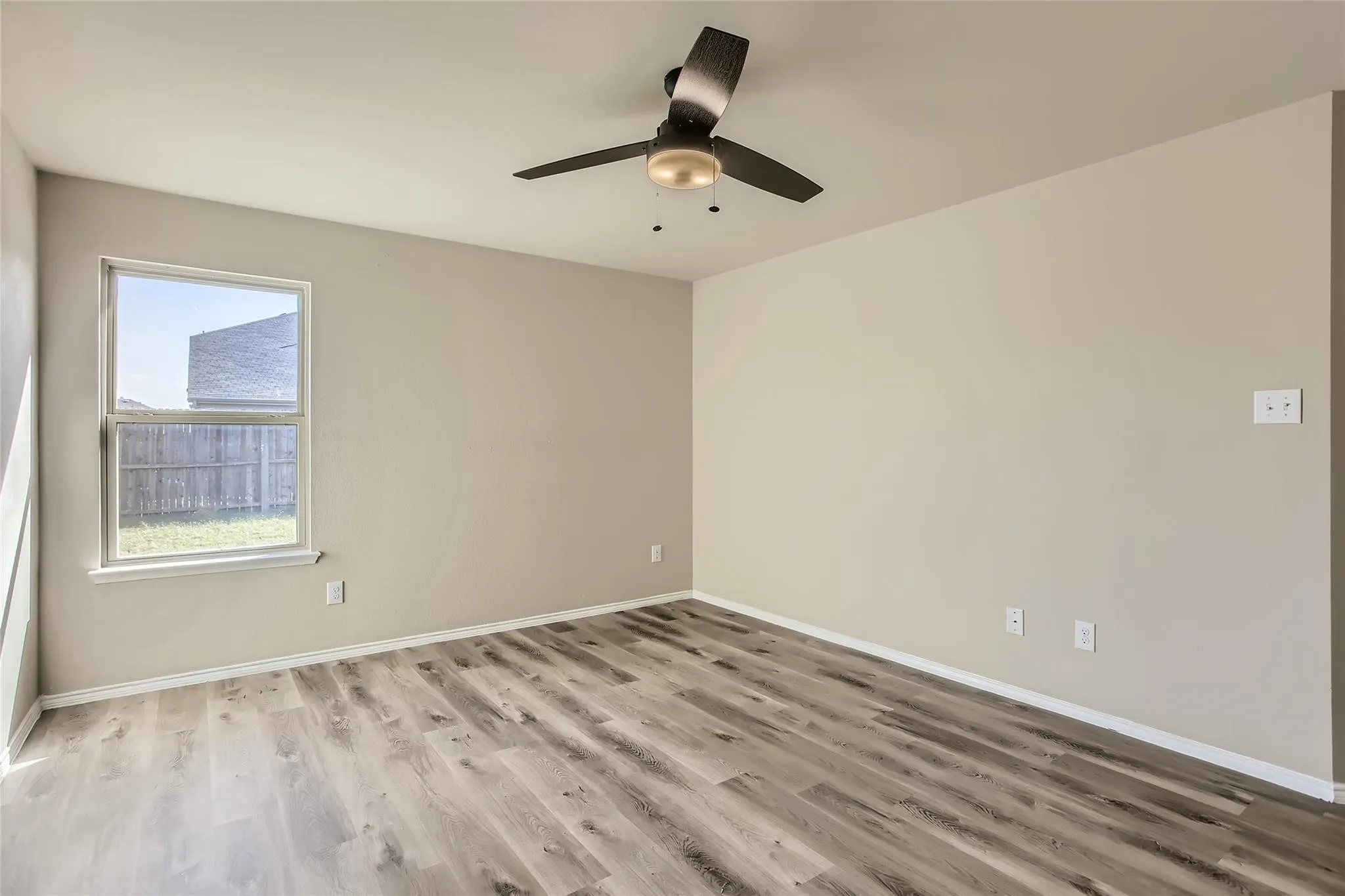 Single Family Residence For Rent in Collin County , 503 Hawthorn Drive, Josephine, Texas 75173, 4 Bedroom, 2 Bathroom, 2 Garage spaces, 1,824 Sqft, built in 2016, mls#21391144, Real Estate Agent in Josephine, Homes For Rent in Collin county, Homes For Rent in Josephine, Realtor in Josephine Texas, Real Estate Brokerage Independent Realty Texas, Luminita Cordes Realtor