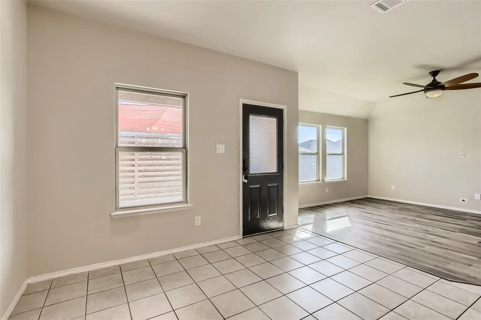 Single Family Residence For Rent in Collin County , 503 Hawthorn Drive, Josephine, Texas 75173, 4 Bedroom, 2 Bathroom, 2 Garage spaces, 1,824 Sqft, built in 2016, mls#21391144, Real Estate Agent in Josephine, Homes For Rent in Collin county, Homes For Rent in Josephine, Realtor in Josephine Texas, Real Estate Brokerage Independent Realty Texas, Luminita Cordes Realtor