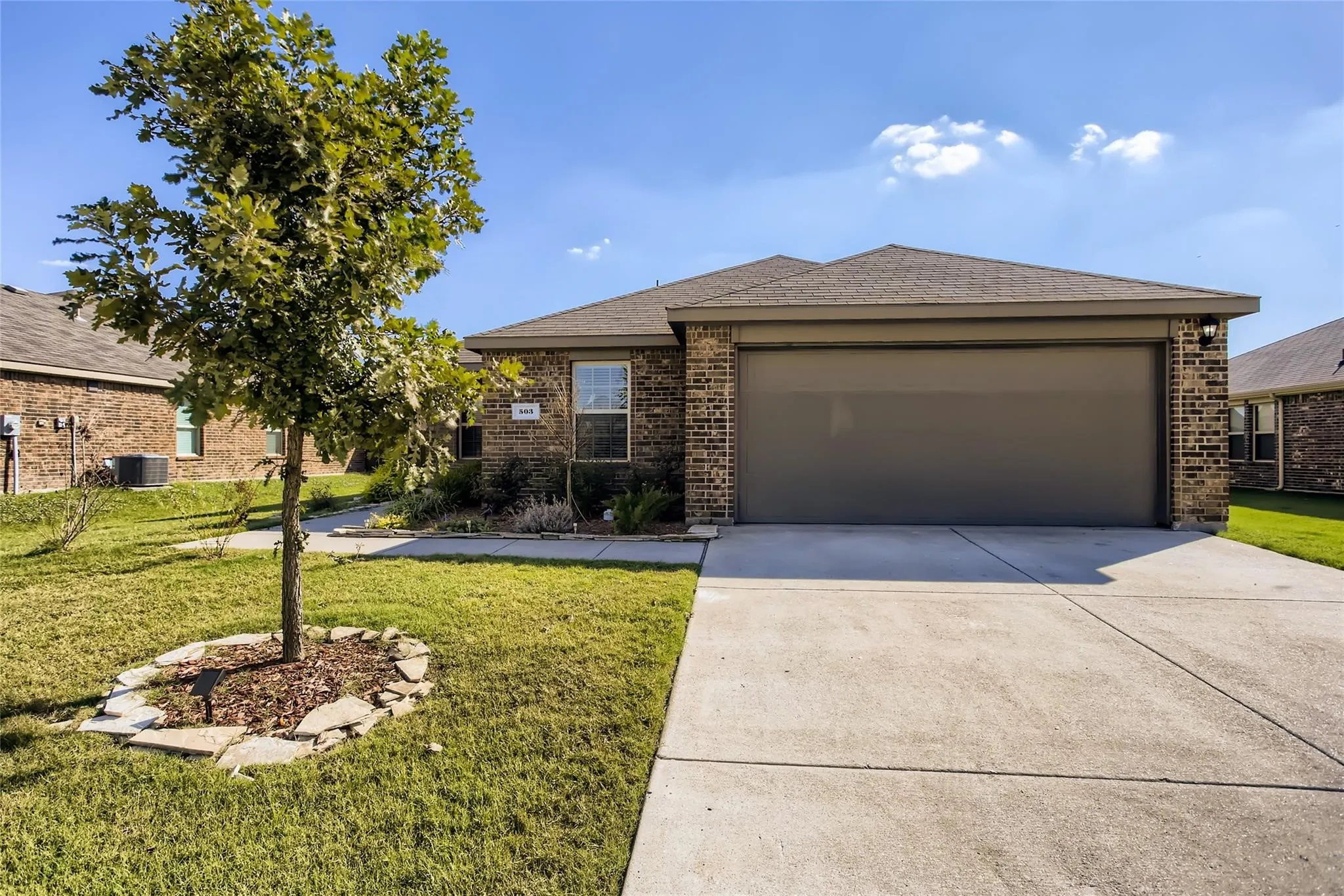 Single Family Residence For Rent