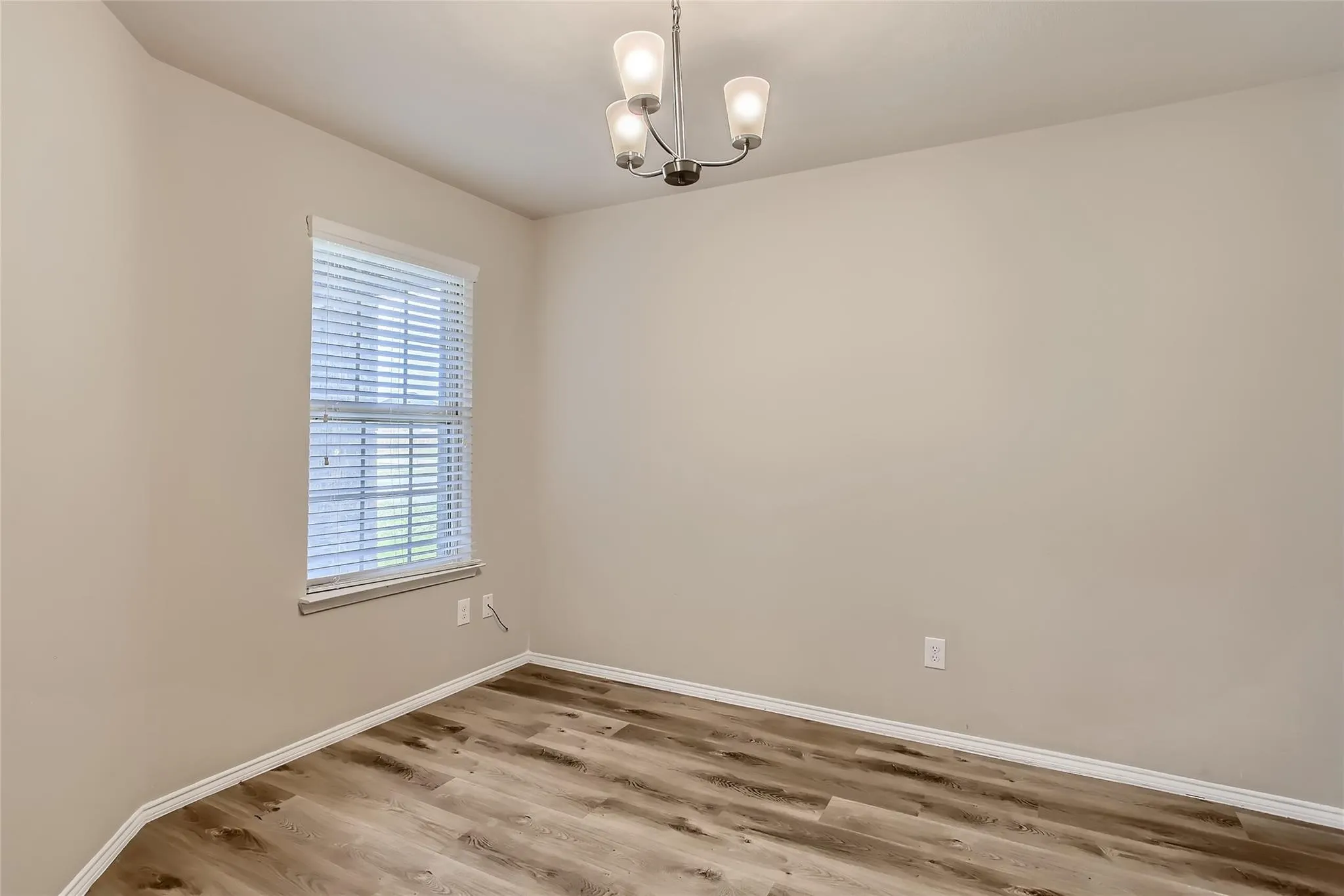 Single Family Residence For Rent in Collin County , 503 Hawthorn Drive, Josephine, Texas 75173, 4 Bedroom, 2 Bathroom, 2 Garage spaces, 1,824 Sqft, built in 2016, mls#21391144, Real Estate Agent in Josephine, Homes For Rent in Collin county, Homes For Rent in Josephine, Realtor in Josephine Texas, Real Estate Brokerage Independent Realty Texas, Luminita Cordes Realtor