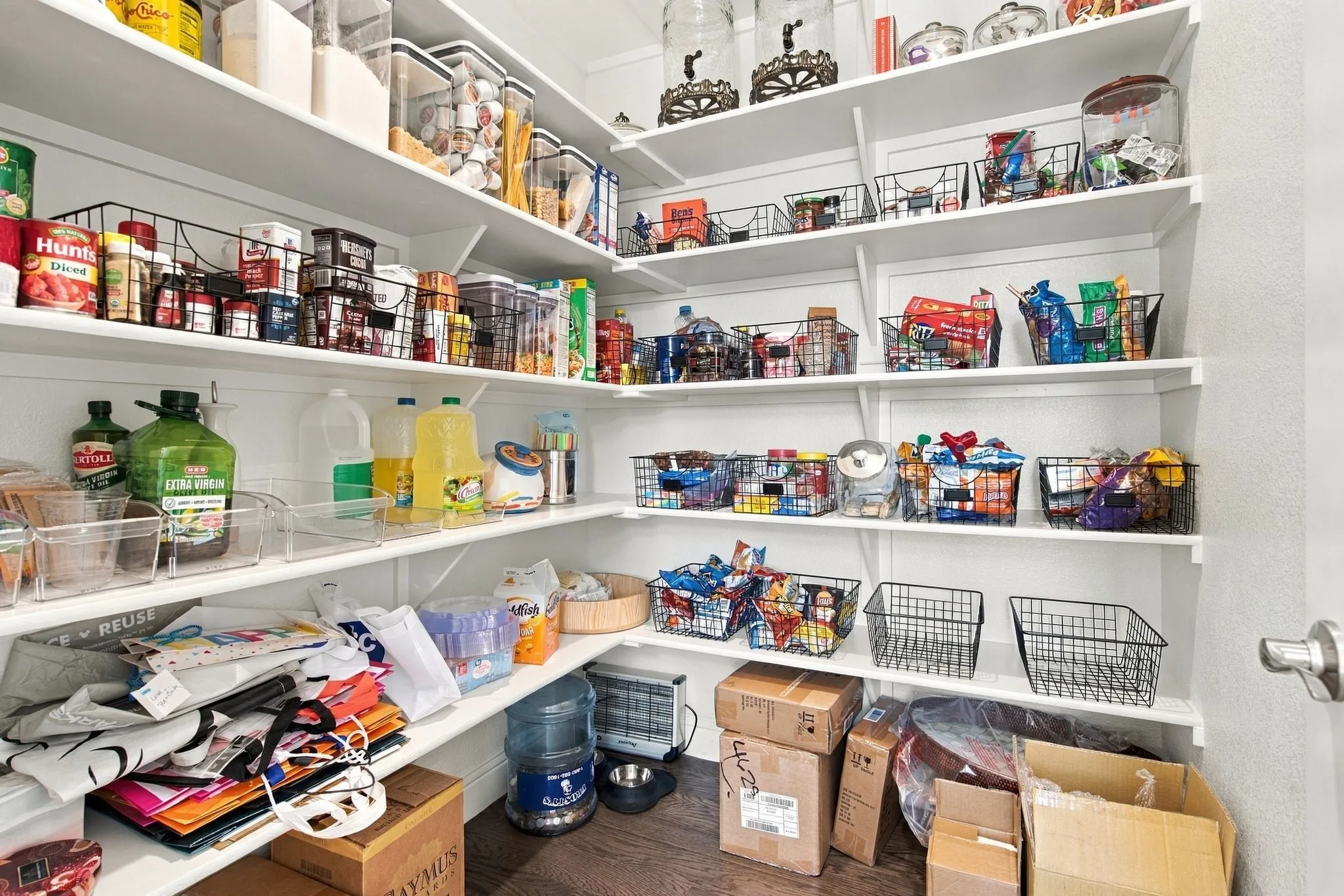 Single Family Residence For Sale in Denton County , 7117 Eagles Ridge Court, Argyle, Texas 76226, 3 Bedroom, 5 Bathroom, 3 Garage spaces, 3,180 Sqft, built in 2019, mls#21390185, Real Estate Agent in Argyle, Homes For Sale in Denton county, Homes For Sale in Argyle, Realtor in Argyle Texas, Real Estate Brokerage Independent Realty Texas, Luminita Cordes Realtor