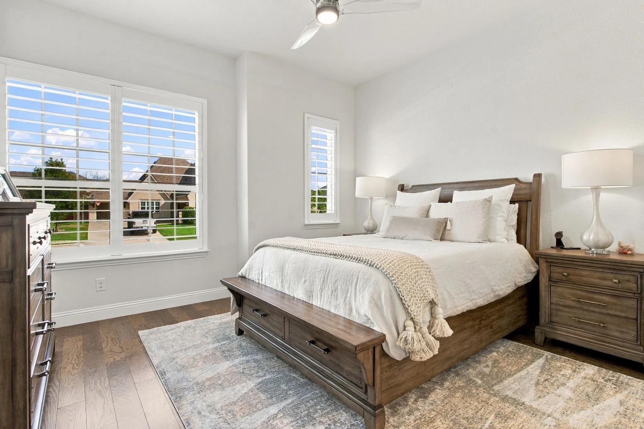 Single Family Residence For Sale in Denton County , 7117 Eagles Ridge Court, Argyle, Texas 76226, 3 Bedroom, 5 Bathroom, 3 Garage spaces, 3,180 Sqft, built in 2019, mls#21390185, Real Estate Agent in Argyle, Homes For Sale in Denton county, Homes For Sale in Argyle, Realtor in Argyle Texas, Real Estate Brokerage Independent Realty Texas, Luminita Cordes Realtor