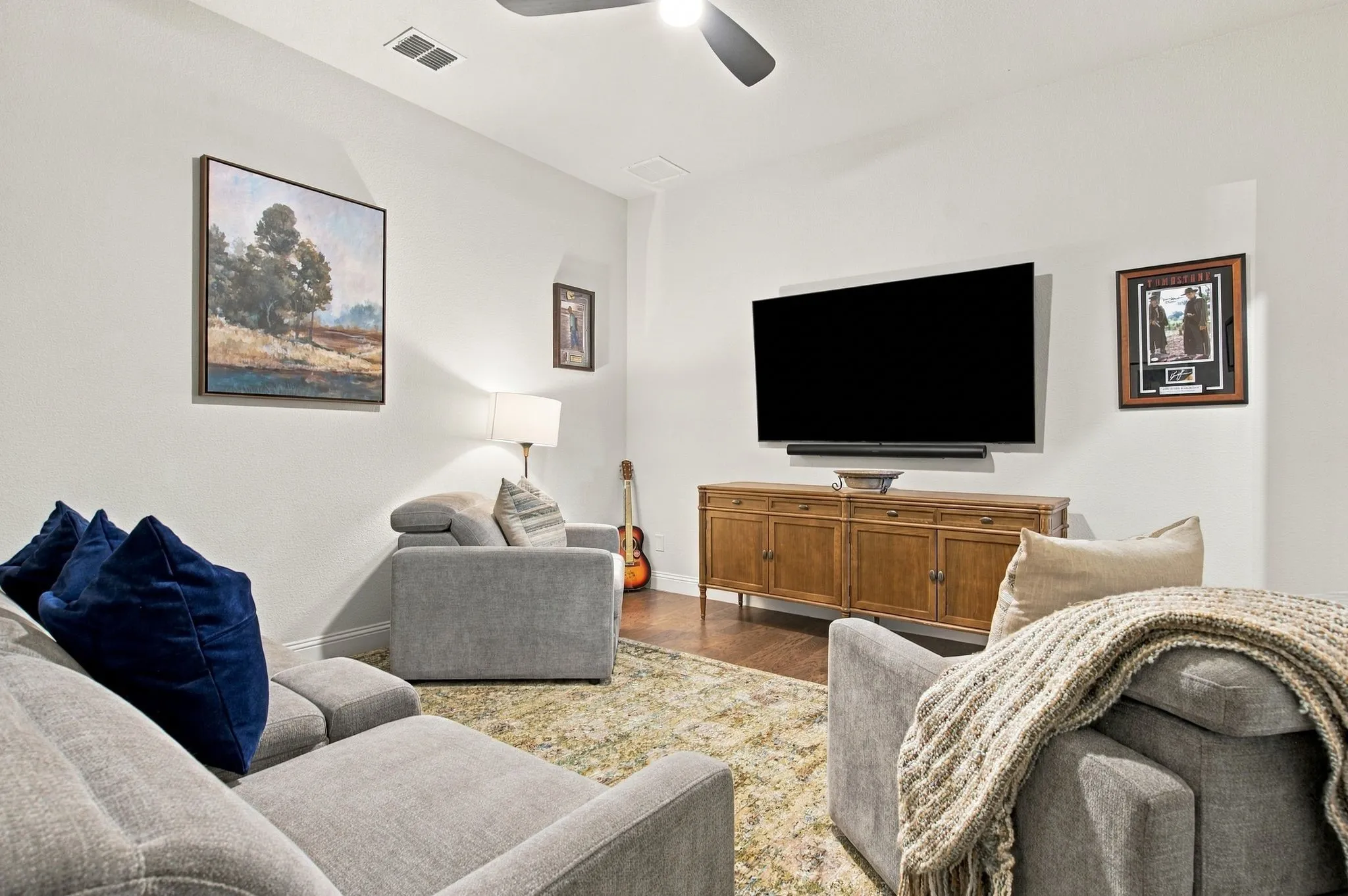 Single Family Residence For Sale in Denton County , 7117 Eagles Ridge Court, Argyle, Texas 76226, 3 Bedroom, 5 Bathroom, 3 Garage spaces, 3,180 Sqft, built in 2019, mls#21390185, Real Estate Agent in Argyle, Homes For Sale in Denton county, Homes For Sale in Argyle, Realtor in Argyle Texas, Real Estate Brokerage Independent Realty Texas, Luminita Cordes Realtor