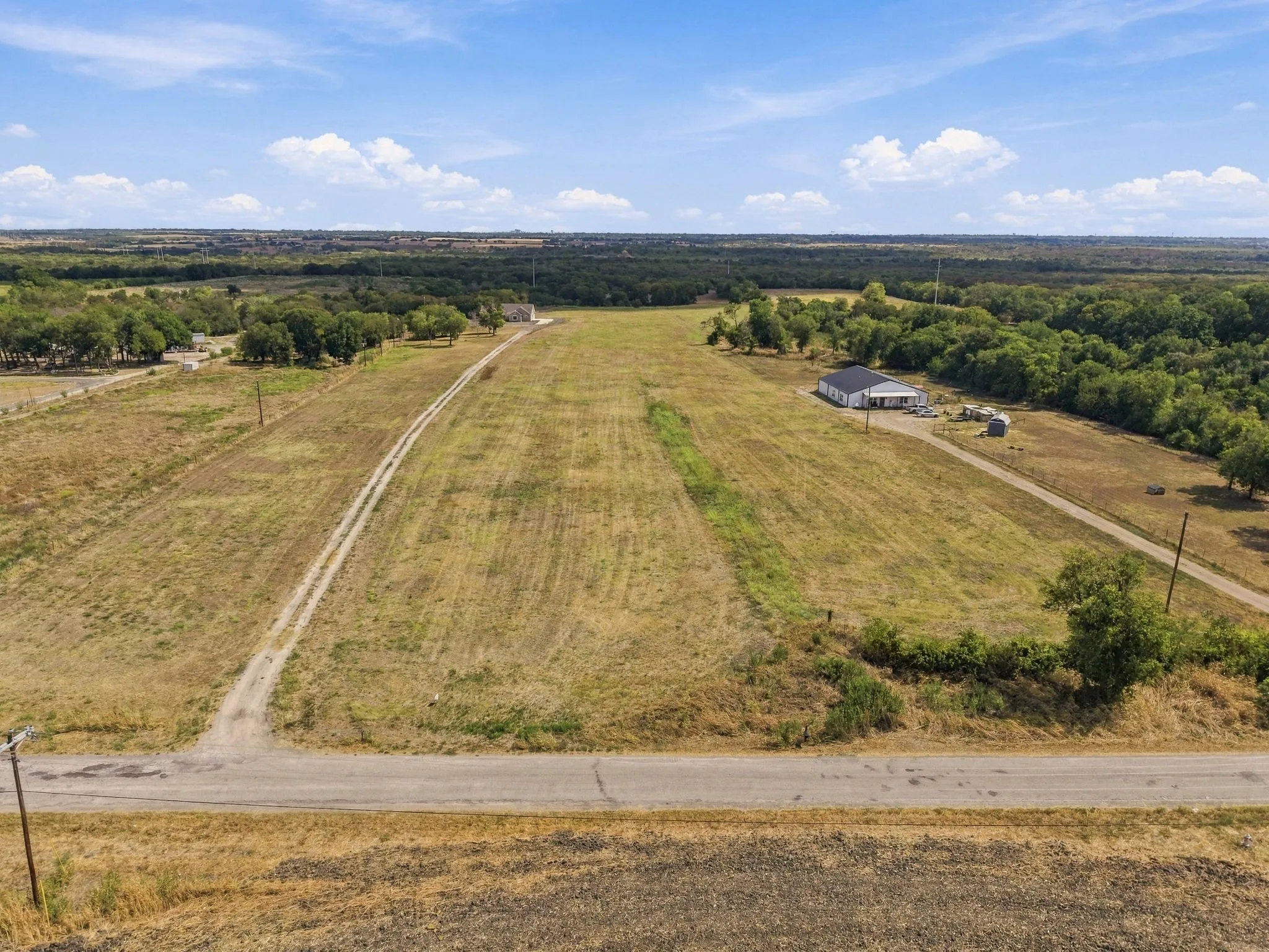 Unimproved Land For Sale in Ellis County , 254 N Cooke Road, Ennis, Texas 75119, 0, 0, Garage spaces, 0 Sqft, built in 0, mls#21389957, Real Estate Agent in Ennis, Homes For Sale in Ellis county, Homes For Sale in Ennis, Realtor in Ennis Texas, Real Estate Brokerage Independent Realty Texas, Luminita Cordes Realtor