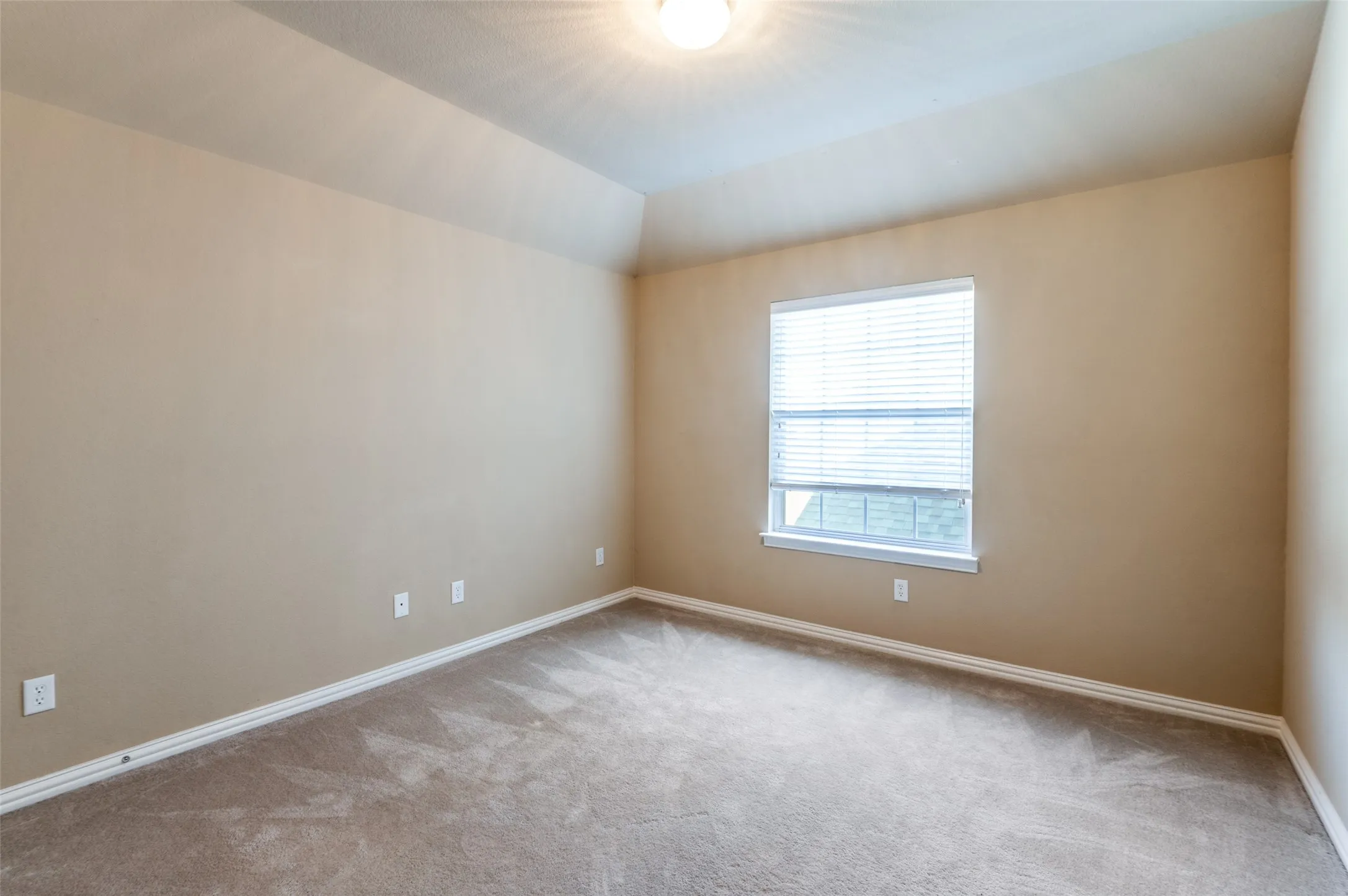 Upstairs secondary bedroom