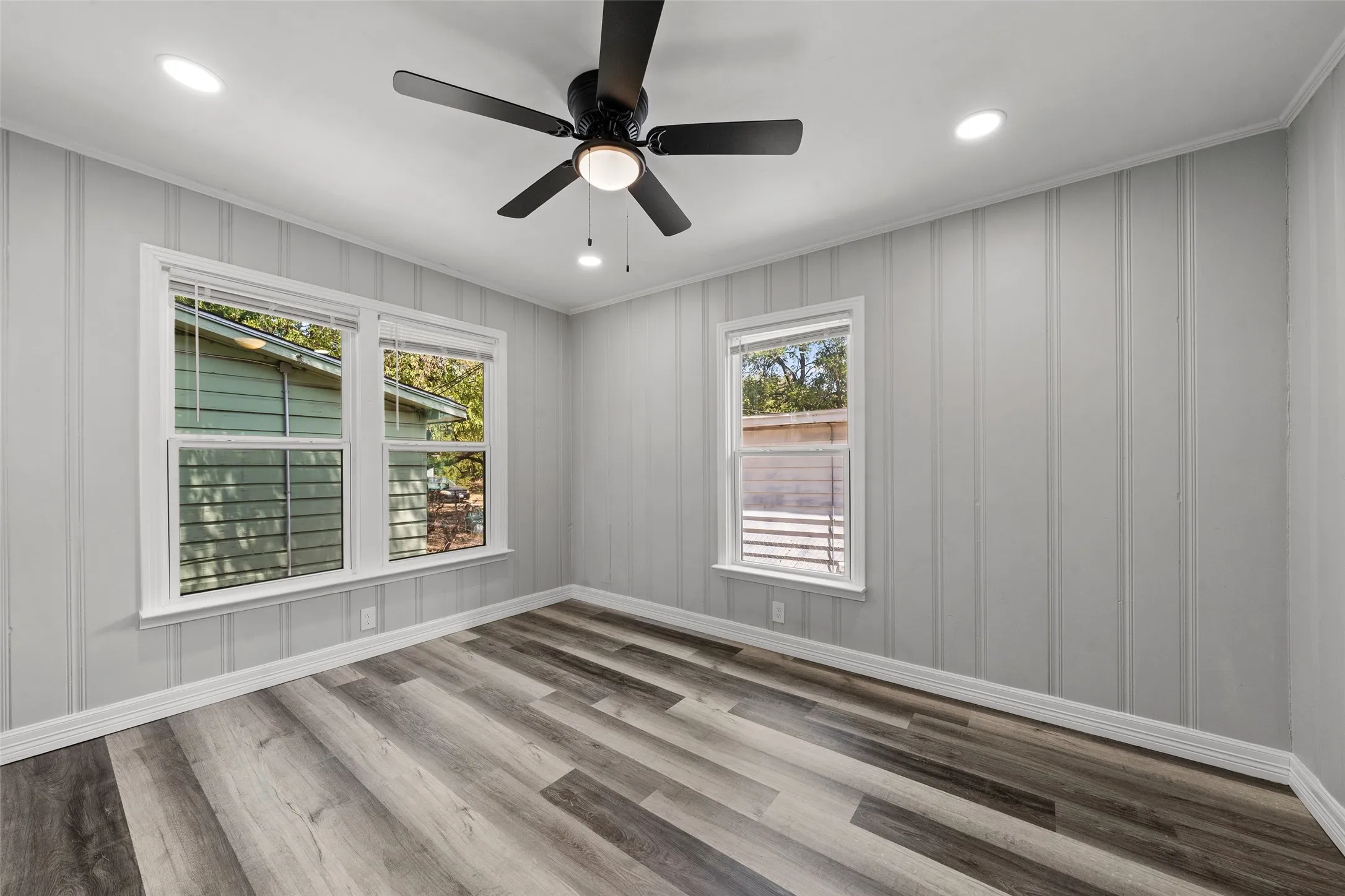 Single Family Residence For Rent in Mc Lennan County , 4529 Sanger Avenue, Waco, Texas 76710, 3 Bedroom, 2 Bathroom, 2 Garage spaces, 1,318 Sqft, built in 1953, mls#21389990, Real Estate Agent in Waco, Homes For Rent in Mc Lennan county, Homes For Rent in Waco, Realtor in Waco Texas, Real Estate Brokerage Independent Realty Texas, Luminita Cordes Realtor