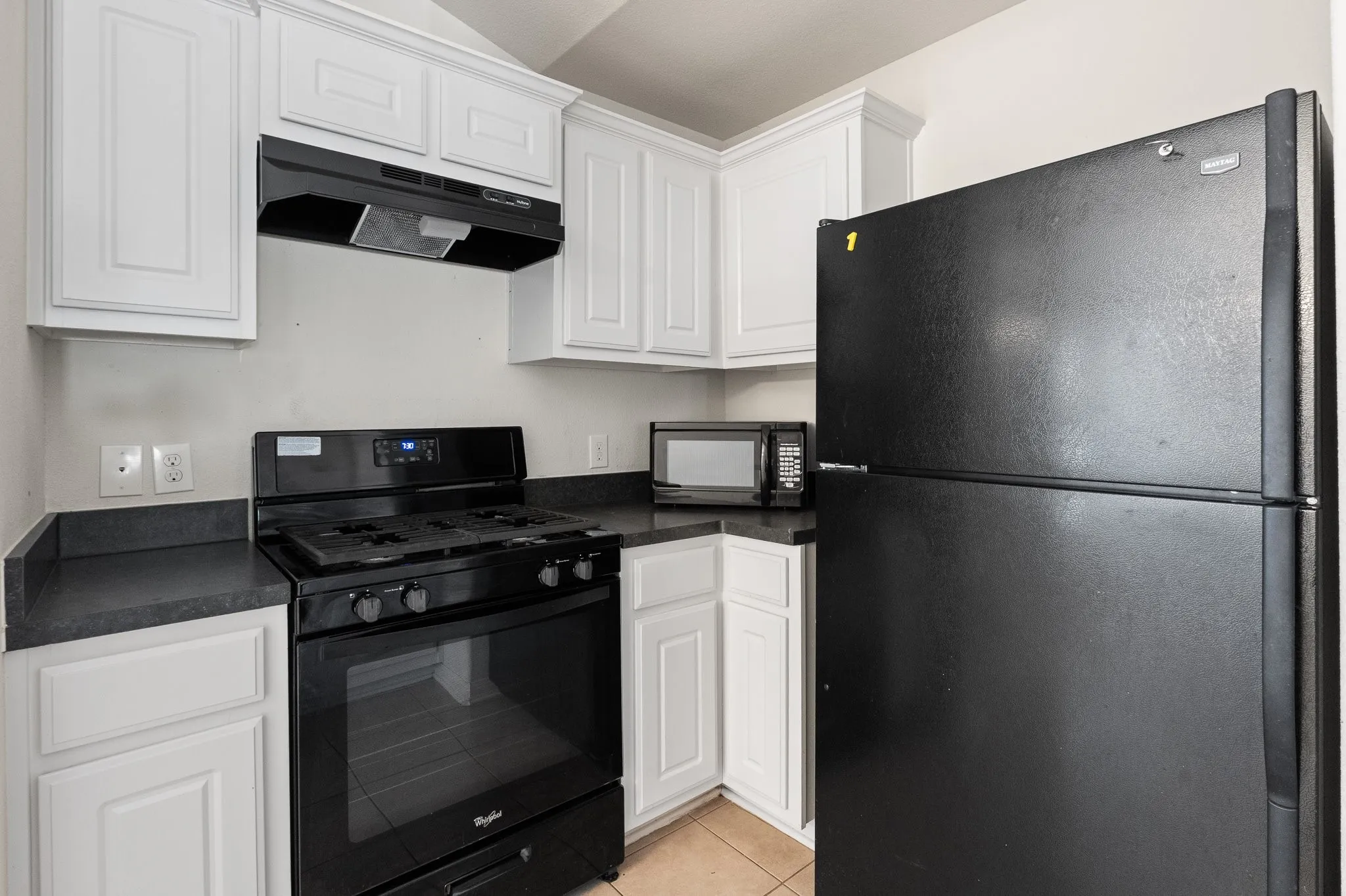 Kitchen, gas stove