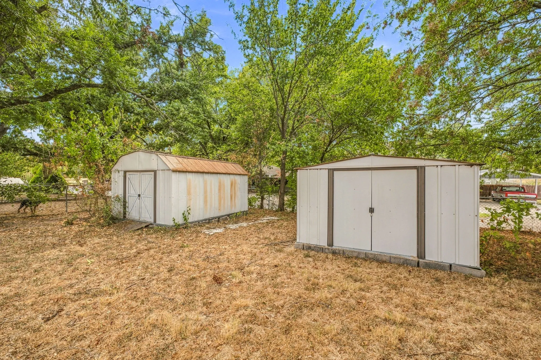 Single Family Residence For Sale in Parker County , 525 Vine Street, Weatherford, Texas 76086, 3 Bedroom, 2 Bathroom, Garage spaces, 1,370 Sqft, built in 1977, mls#21390247, Real Estate Agent in Weatherford, Homes For Sale in Parker county, Homes For Sale in Weatherford, Realtor in Weatherford Texas, Real Estate Brokerage Independent Realty Texas, Luminita Cordes Realtor