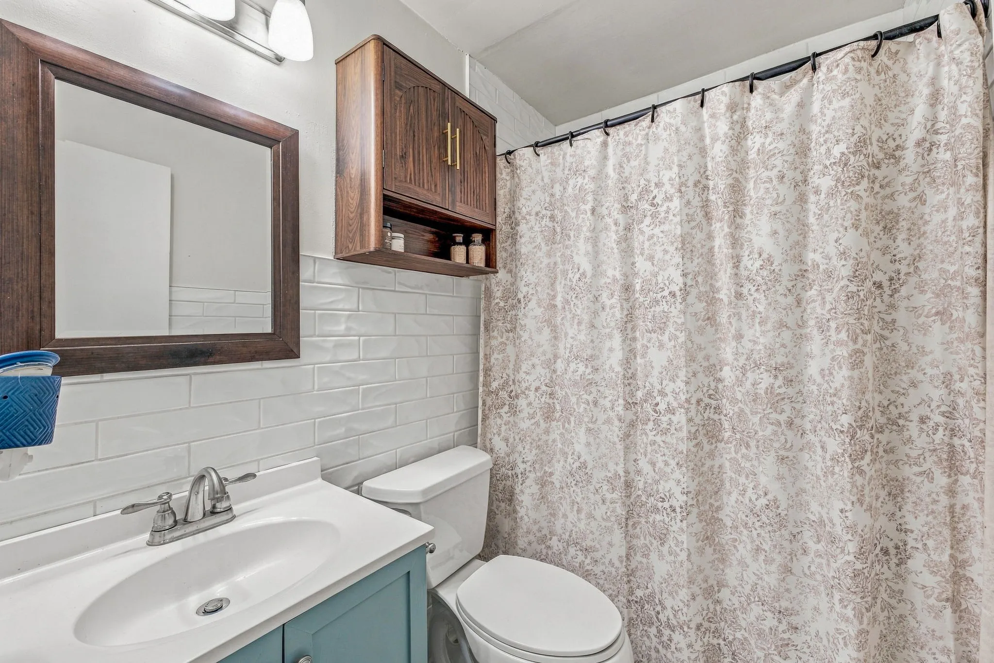 Single Family Residence For Sale in Parker County , 525 Vine Street, Weatherford, Texas 76086, 3 Bedroom, 2 Bathroom, Garage spaces, 1,370 Sqft, built in 1977, mls#21390247, Real Estate Agent in Weatherford, Homes For Sale in Parker county, Homes For Sale in Weatherford, Realtor in Weatherford Texas, Real Estate Brokerage Independent Realty Texas, Luminita Cordes Realtor