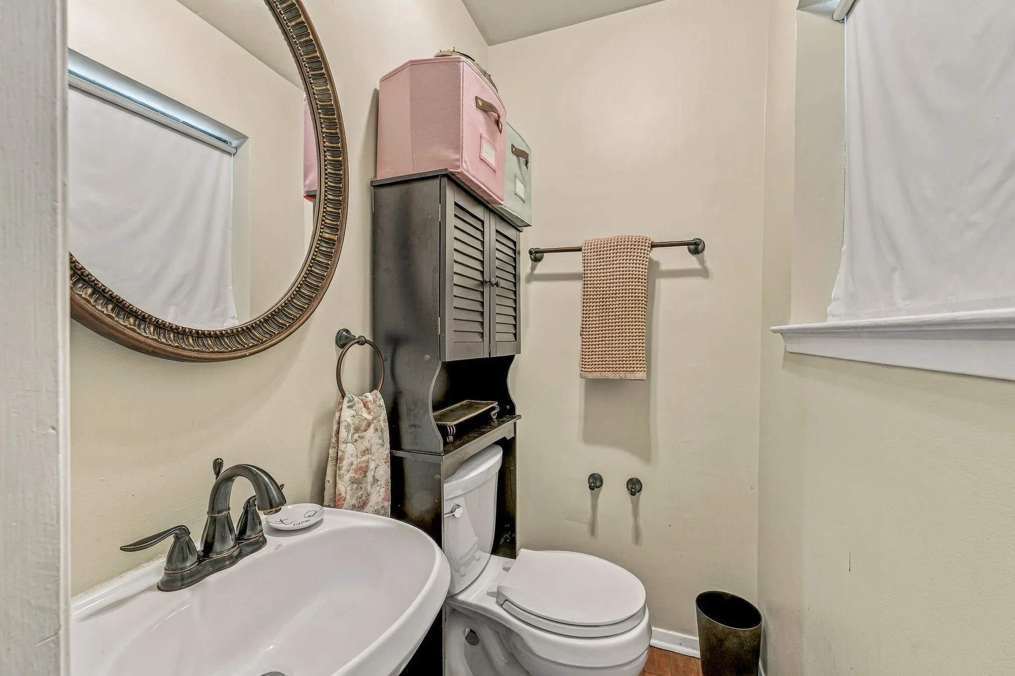 Single Family Residence For Sale in Parker County , 525 Vine Street, Weatherford, Texas 76086, 3 Bedroom, 2 Bathroom, Garage spaces, 1,370 Sqft, built in 1977, mls#21390247, Real Estate Agent in Weatherford, Homes For Sale in Parker county, Homes For Sale in Weatherford, Realtor in Weatherford Texas, Real Estate Brokerage Independent Realty Texas, Luminita Cordes Realtor