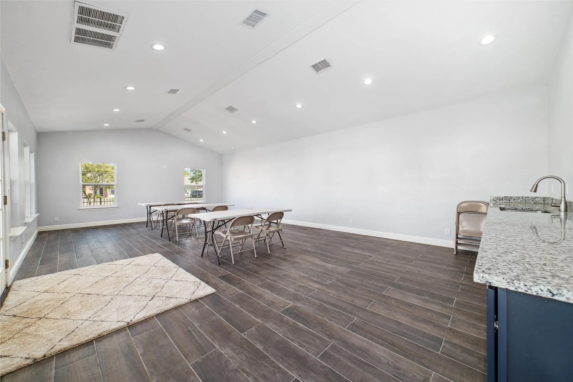 Condominium For Sale in Brown County , 1415 Waterstone Drive, Brownwood, Texas 76801, 3 Bedroom, 2 Bathroom, 2 Garage spaces, 1,520 Sqft, built in 2020, mls#21391023, Real Estate Agent in Brownwood, Homes For Sale in Brown county, Homes For Sale in Brownwood, Realtor in Brownwood Texas, Real Estate Brokerage Independent Realty Texas, Luminita Cordes Realtor