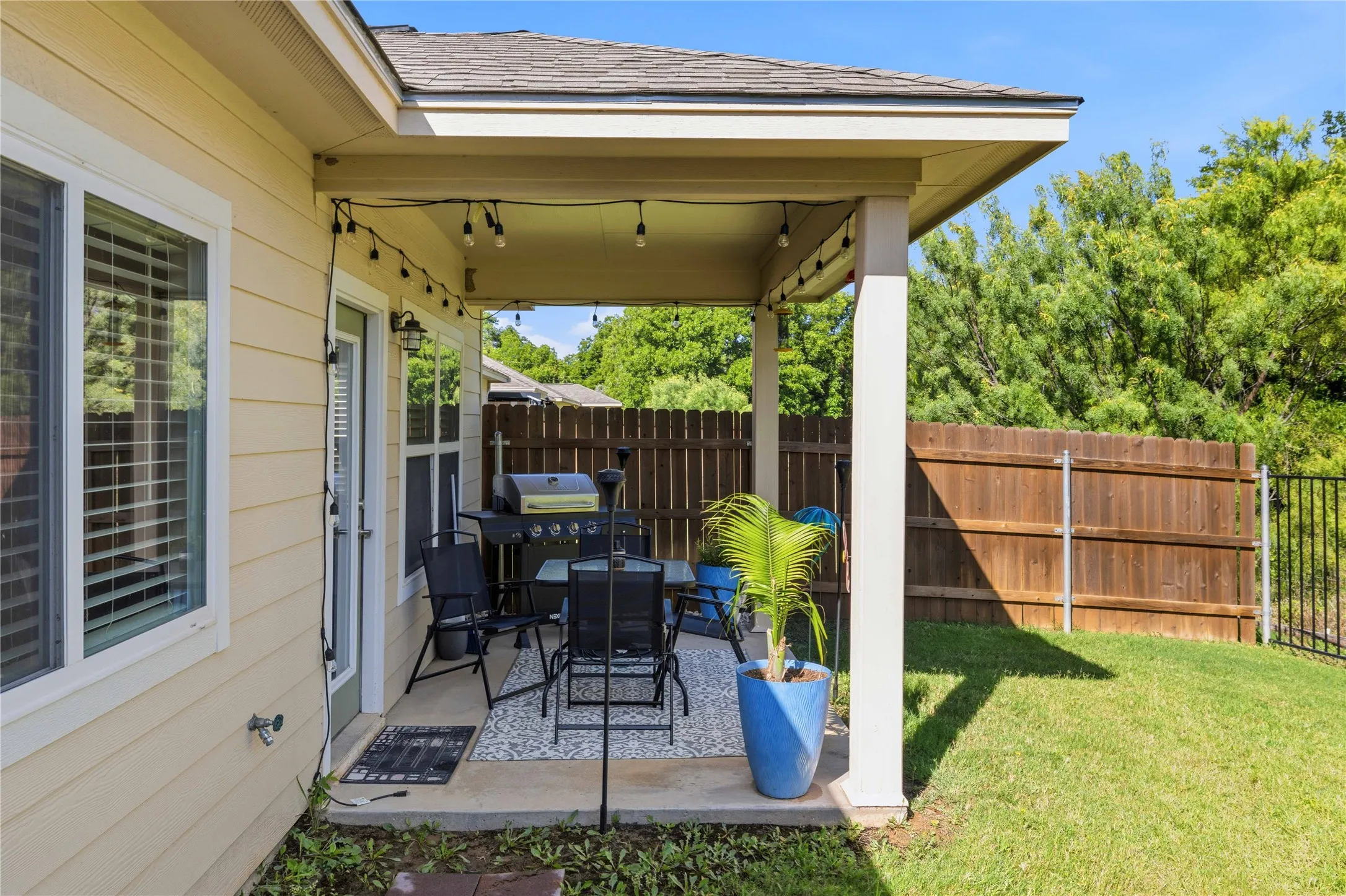 Condominium For Sale in Brown County , 1415 Waterstone Drive, Brownwood, Texas 76801, 3 Bedroom, 2 Bathroom, 2 Garage spaces, 1,520 Sqft, built in 2020, mls#21391023, Real Estate Agent in Brownwood, Homes For Sale in Brown county, Homes For Sale in Brownwood, Realtor in Brownwood Texas, Real Estate Brokerage Independent Realty Texas, Luminita Cordes Realtor