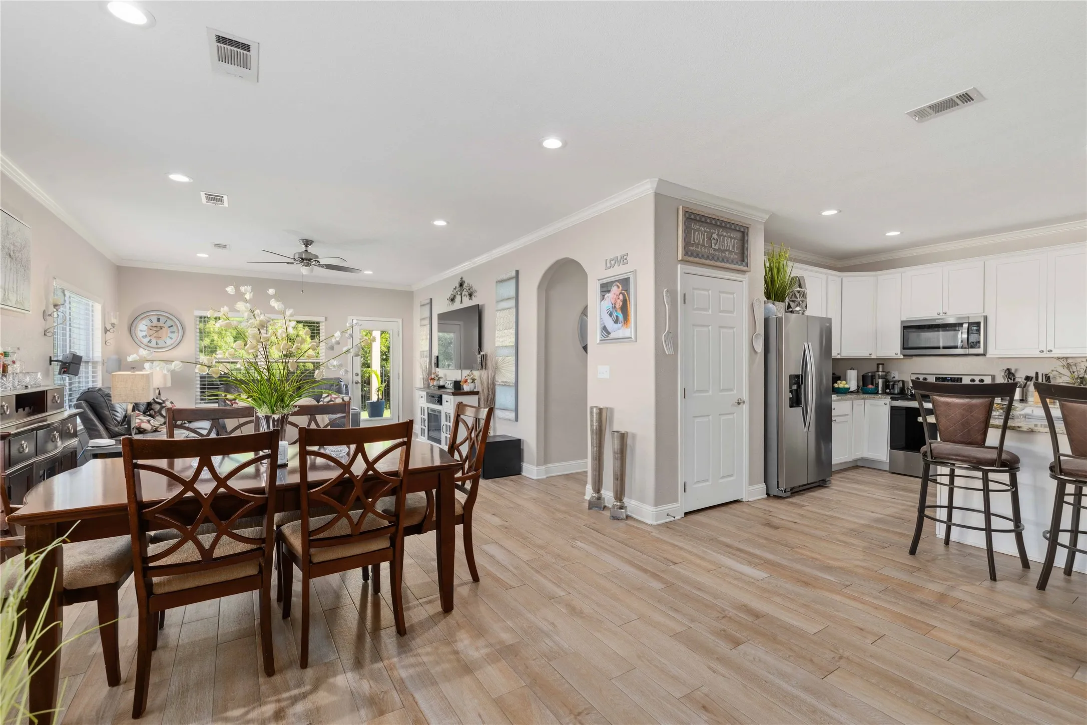 Condominium For Sale in Brown County , 1415 Waterstone Drive, Brownwood, Texas 76801, 3 Bedroom, 2 Bathroom, 2 Garage spaces, 1,520 Sqft, built in 2020, mls#21391023, Real Estate Agent in Brownwood, Homes For Sale in Brown county, Homes For Sale in Brownwood, Realtor in Brownwood Texas, Real Estate Brokerage Independent Realty Texas, Luminita Cordes Realtor