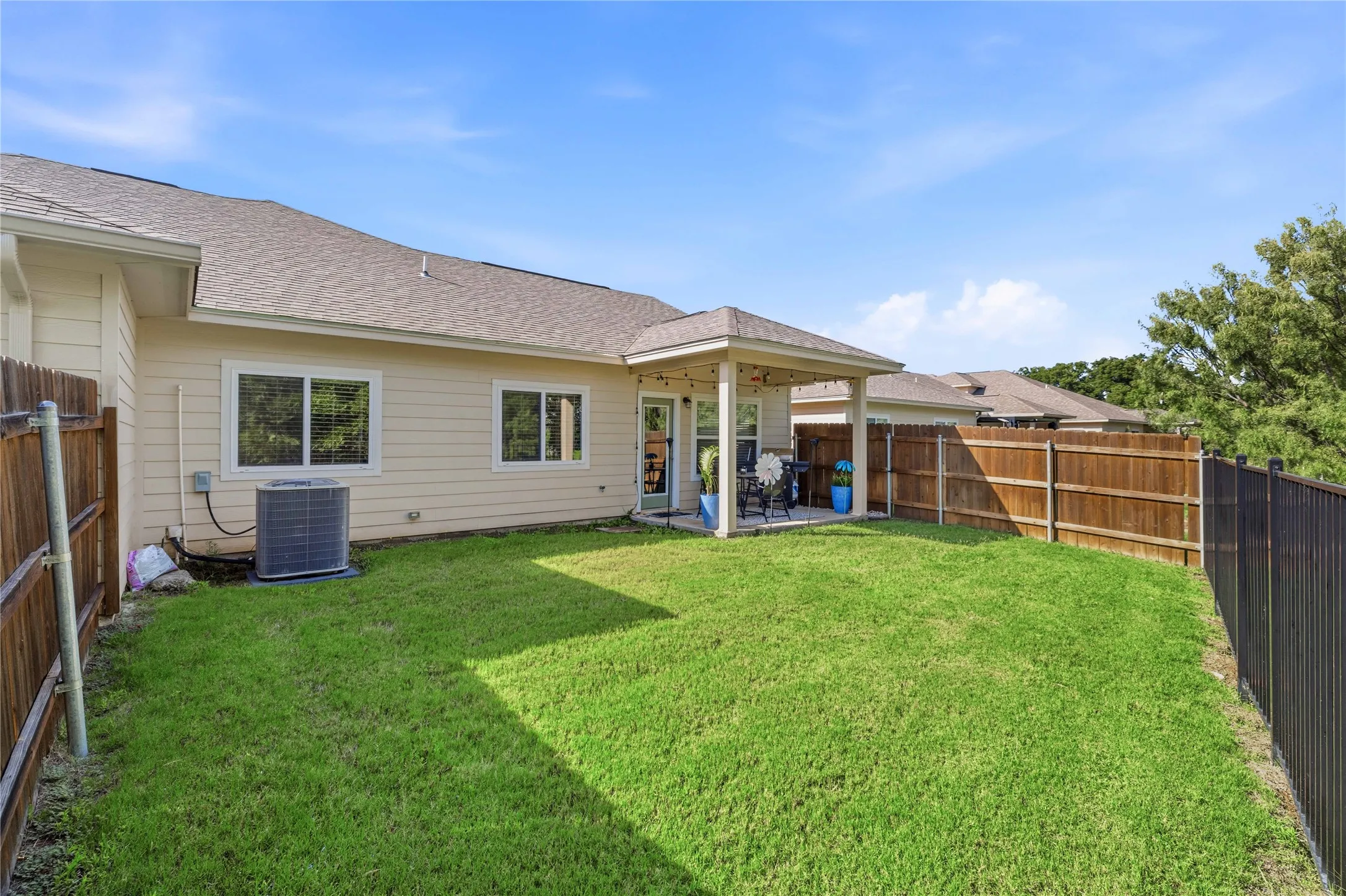 Condominium For Sale in Brown County , 1415 Waterstone Drive, Brownwood, Texas 76801, 3 Bedroom, 2 Bathroom, 2 Garage spaces, 1,520 Sqft, built in 2020, mls#21391023, Real Estate Agent in Brownwood, Homes For Sale in Brown county, Homes For Sale in Brownwood, Realtor in Brownwood Texas, Real Estate Brokerage Independent Realty Texas, Luminita Cordes Realtor