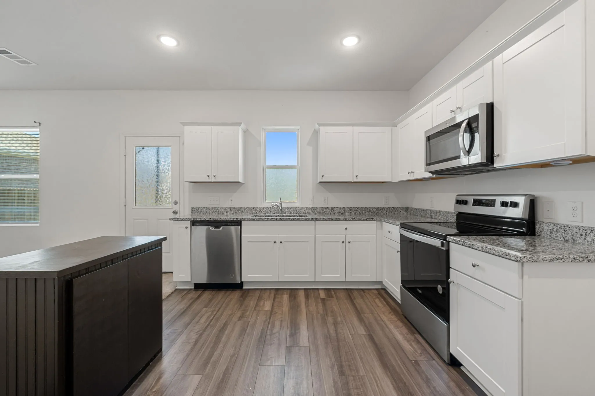 Single Family Residence For Rent in Collin County , 2012 Hancock Circle, Princeton, Texas 75407, 3 Bedroom, 3 Bathroom, 2 Garage spaces, 1,633 Sqft, built in 2023, mls#21391116, Real Estate Agent in Princeton, Homes For Rent in Collin county, Homes For Rent in Princeton, Realtor in Princeton Texas, Real Estate Brokerage Independent Realty Texas, Luminita Cordes Realtor