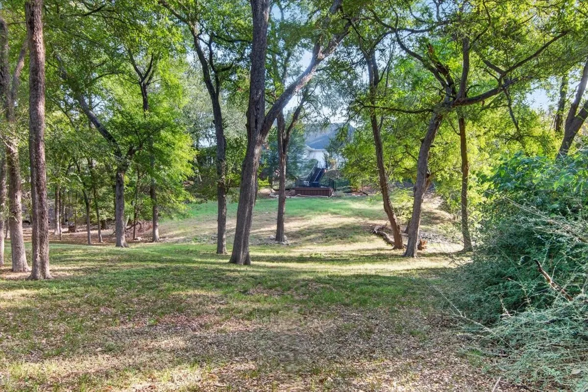 Single Family Residence For Sale in Mc Lennan County , 141 Shady Trail, Mc Gregor, Texas 76657, 4 Bedroom, 4 Bathroom, 3 Garage spaces, 4,441 Sqft, built in 2005, mls#21382540, Real Estate Agent in Mc Gregor, Homes For Sale in Mc Lennan county, Homes For Sale in Mc Gregor, Realtor in Mc Gregor Texas, Real Estate Brokerage Independent Realty Texas, Luminita Cordes Realtor