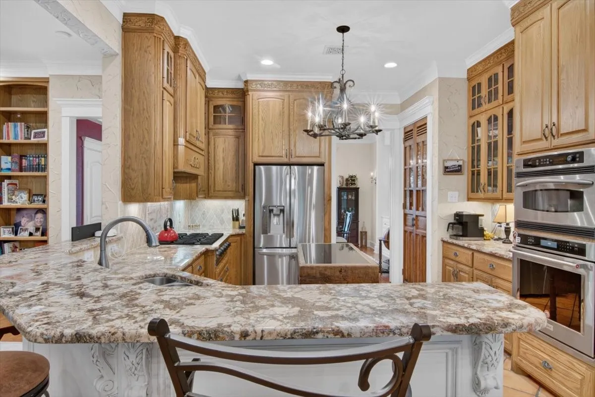 Single Family Residence For Sale in Mc Lennan County , 141 Shady Trail, Mc Gregor, Texas 76657, 4 Bedroom, 4 Bathroom, 3 Garage spaces, 4,441 Sqft, built in 2005, mls#21382540, Real Estate Agent in Mc Gregor, Homes For Sale in Mc Lennan county, Homes For Sale in Mc Gregor, Realtor in Mc Gregor Texas, Real Estate Brokerage Independent Realty Texas, Luminita Cordes Realtor