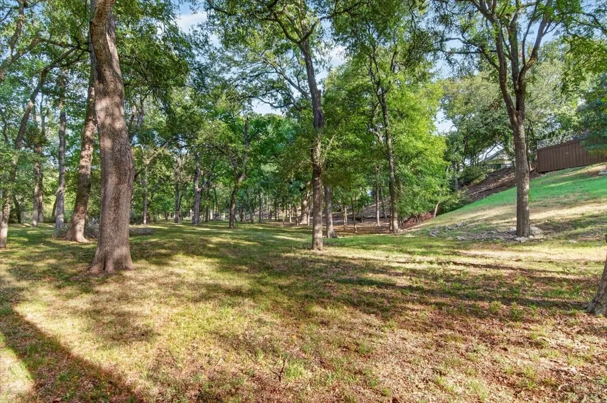 Single Family Residence For Sale in Mc Lennan County , 141 Shady Trail, Mc Gregor, Texas 76657, 4 Bedroom, 4 Bathroom, 3 Garage spaces, 4,441 Sqft, built in 2005, mls#21382540, Real Estate Agent in Mc Gregor, Homes For Sale in Mc Lennan county, Homes For Sale in Mc Gregor, Realtor in Mc Gregor Texas, Real Estate Brokerage Independent Realty Texas, Luminita Cordes Realtor
