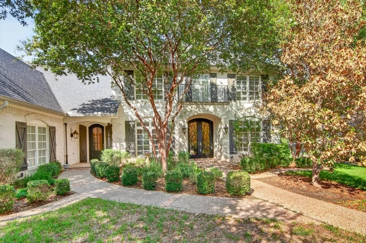 Single Family Residence For Sale in Mc Lennan County , 141 Shady Trail, Mc Gregor, Texas 76657, 4 Bedroom, 4 Bathroom, 3 Garage spaces, 4,441 Sqft, built in 2005, mls#21382540, Real Estate Agent in Mc Gregor, Homes For Sale in Mc Lennan county, Homes For Sale in Mc Gregor, Realtor in Mc Gregor Texas, Real Estate Brokerage Independent Realty Texas, Luminita Cordes Realtor