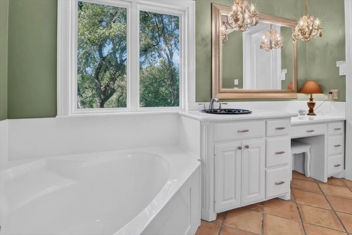 Single Family Residence For Sale in Mc Lennan County , 141 Shady Trail, Mc Gregor, Texas 76657, 4 Bedroom, 4 Bathroom, 3 Garage spaces, 4,441 Sqft, built in 2005, mls#21382540, Real Estate Agent in Mc Gregor, Homes For Sale in Mc Lennan county, Homes For Sale in Mc Gregor, Realtor in Mc Gregor Texas, Real Estate Brokerage Independent Realty Texas, Luminita Cordes Realtor