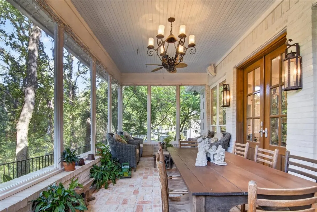 Single Family Residence For Sale in Mc Lennan County , 141 Shady Trail, Mc Gregor, Texas 76657, 4 Bedroom, 4 Bathroom, 3 Garage spaces, 4,441 Sqft, built in 2005, mls#21382540, Real Estate Agent in Mc Gregor, Homes For Sale in Mc Lennan county, Homes For Sale in Mc Gregor, Realtor in Mc Gregor Texas, Real Estate Brokerage Independent Realty Texas, Luminita Cordes Realtor
