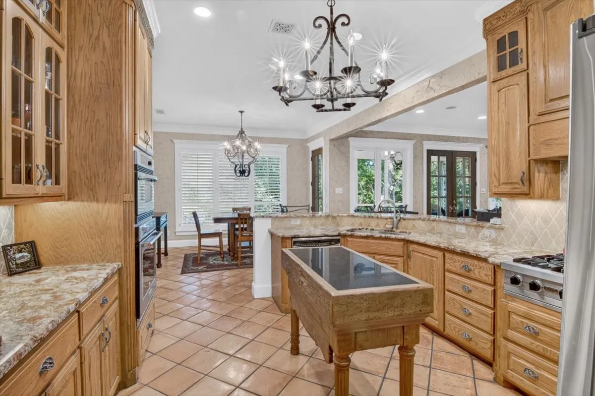 Single Family Residence For Sale in Mc Lennan County , 141 Shady Trail, Mc Gregor, Texas 76657, 4 Bedroom, 4 Bathroom, 3 Garage spaces, 4,441 Sqft, built in 2005, mls#21382540, Real Estate Agent in Mc Gregor, Homes For Sale in Mc Lennan county, Homes For Sale in Mc Gregor, Realtor in Mc Gregor Texas, Real Estate Brokerage Independent Realty Texas, Luminita Cordes Realtor