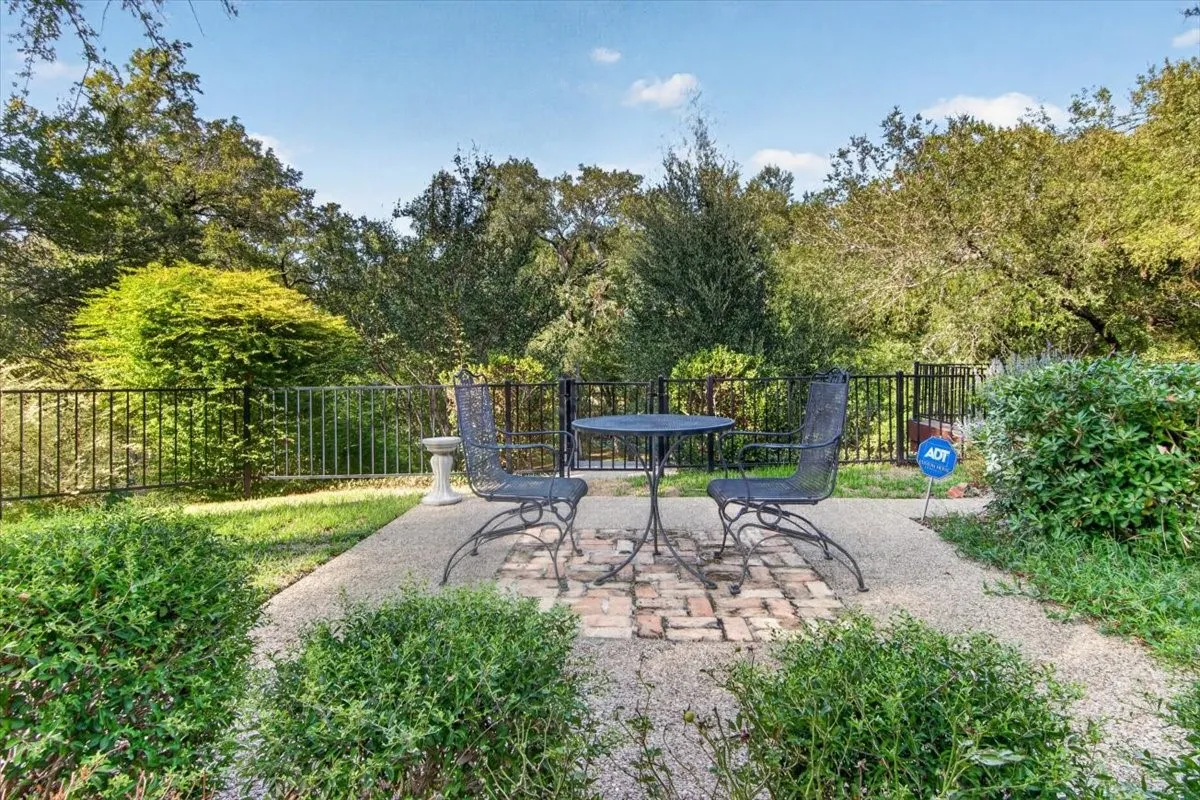 Single Family Residence For Sale in Mc Lennan County , 141 Shady Trail, Mc Gregor, Texas 76657, 4 Bedroom, 4 Bathroom, 3 Garage spaces, 4,441 Sqft, built in 2005, mls#21382540, Real Estate Agent in Mc Gregor, Homes For Sale in Mc Lennan county, Homes For Sale in Mc Gregor, Realtor in Mc Gregor Texas, Real Estate Brokerage Independent Realty Texas, Luminita Cordes Realtor