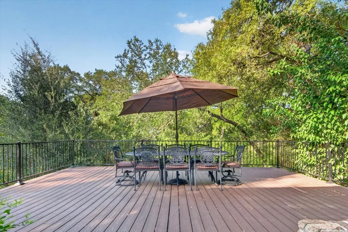 Single Family Residence For Sale in Mc Lennan County , 141 Shady Trail, Mc Gregor, Texas 76657, 4 Bedroom, 4 Bathroom, 3 Garage spaces, 4,441 Sqft, built in 2005, mls#21382540, Real Estate Agent in Mc Gregor, Homes For Sale in Mc Lennan county, Homes For Sale in Mc Gregor, Realtor in Mc Gregor Texas, Real Estate Brokerage Independent Realty Texas, Luminita Cordes Realtor