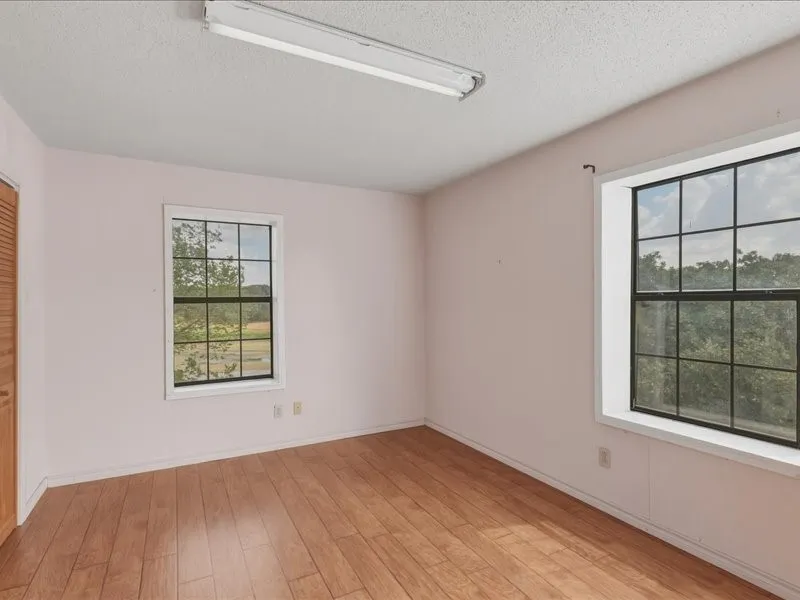 Single Family Residence For Sale in Johnson County , 3604 Conveyor Drive, Burleson, Texas 76028, 5 Bedroom, 4 Bathroom, 2 Garage spaces, 4,780 Sqft, built in 1988, mls#21388095, Real Estate Agent in Burleson, Homes For Sale in Johnson county, Homes For Sale in Burleson, Realtor in Burleson Texas, Real Estate Brokerage Independent Realty Texas, Luminita Cordes Realtor
