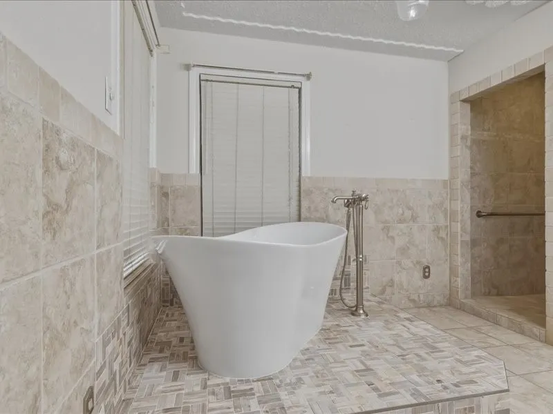Single Family Residence For Sale in Johnson County , 3604 Conveyor Drive, Burleson, Texas 76028, 5 Bedroom, 4 Bathroom, 2 Garage spaces, 4,780 Sqft, built in 1988, mls#21388095, Real Estate Agent in Burleson, Homes For Sale in Johnson county, Homes For Sale in Burleson, Realtor in Burleson Texas, Real Estate Brokerage Independent Realty Texas, Luminita Cordes Realtor