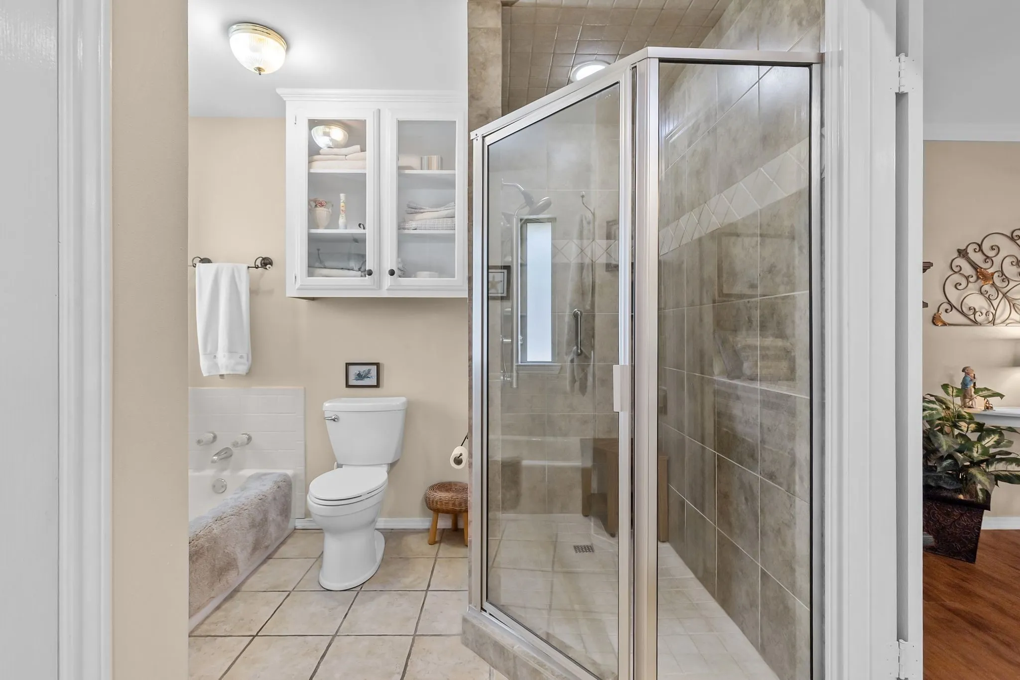 Shower and tub in primary bathroom