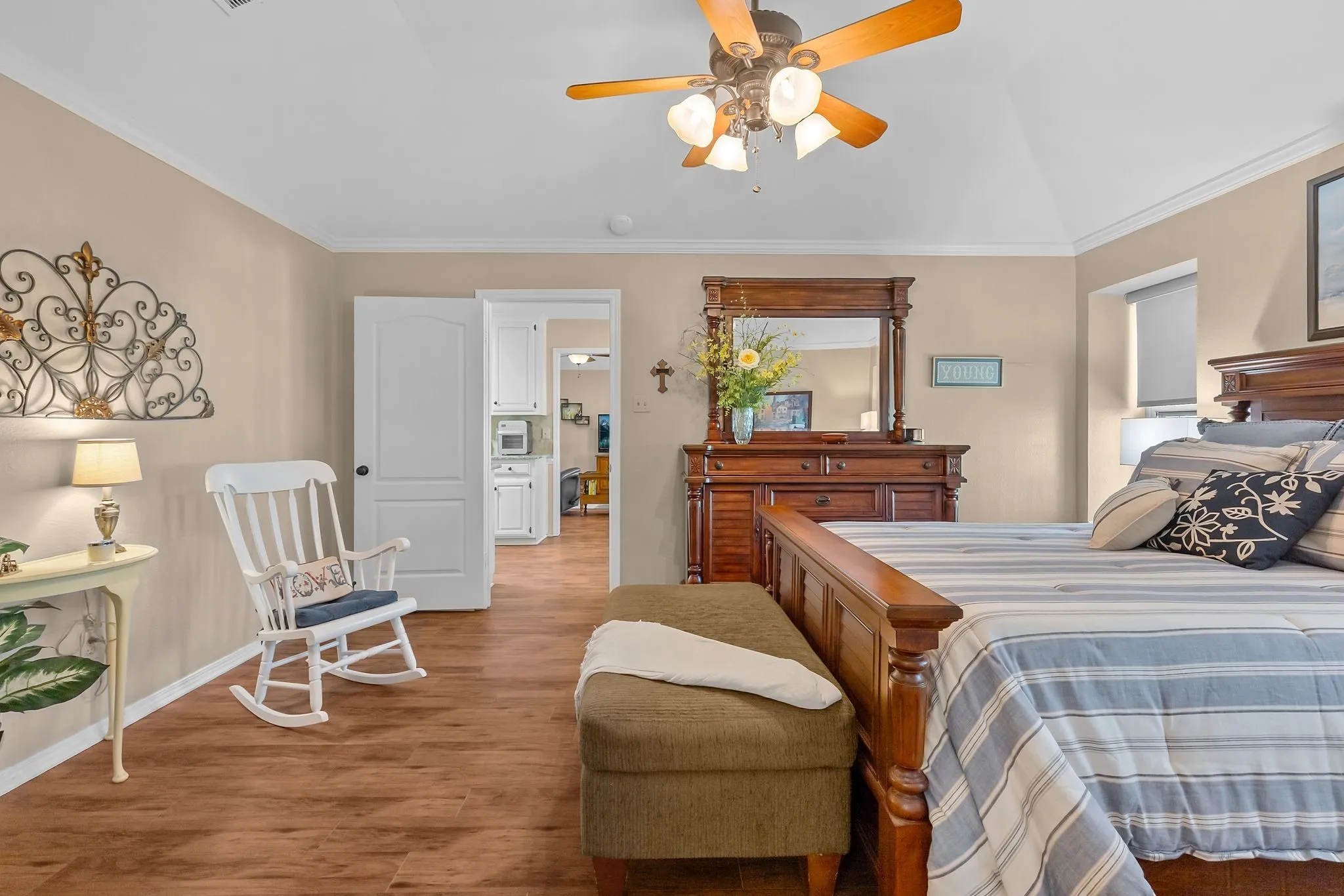 Single Family Residence For Sale in Hopkins County , 1200 April Drive, Sulphur Springs, Texas 75482, 3 Bedroom, 2 Bathroom, 2 Garage spaces, 1,732 Sqft, built in 1989, mls#21385775, Real Estate Agent in Sulphur Springs, Homes For Sale in Hopkins county, Homes For Sale in Sulphur Springs, Realtor in Sulphur Springs Texas, Real Estate Brokerage Independent Realty Texas, Luminita Cordes Realtor
