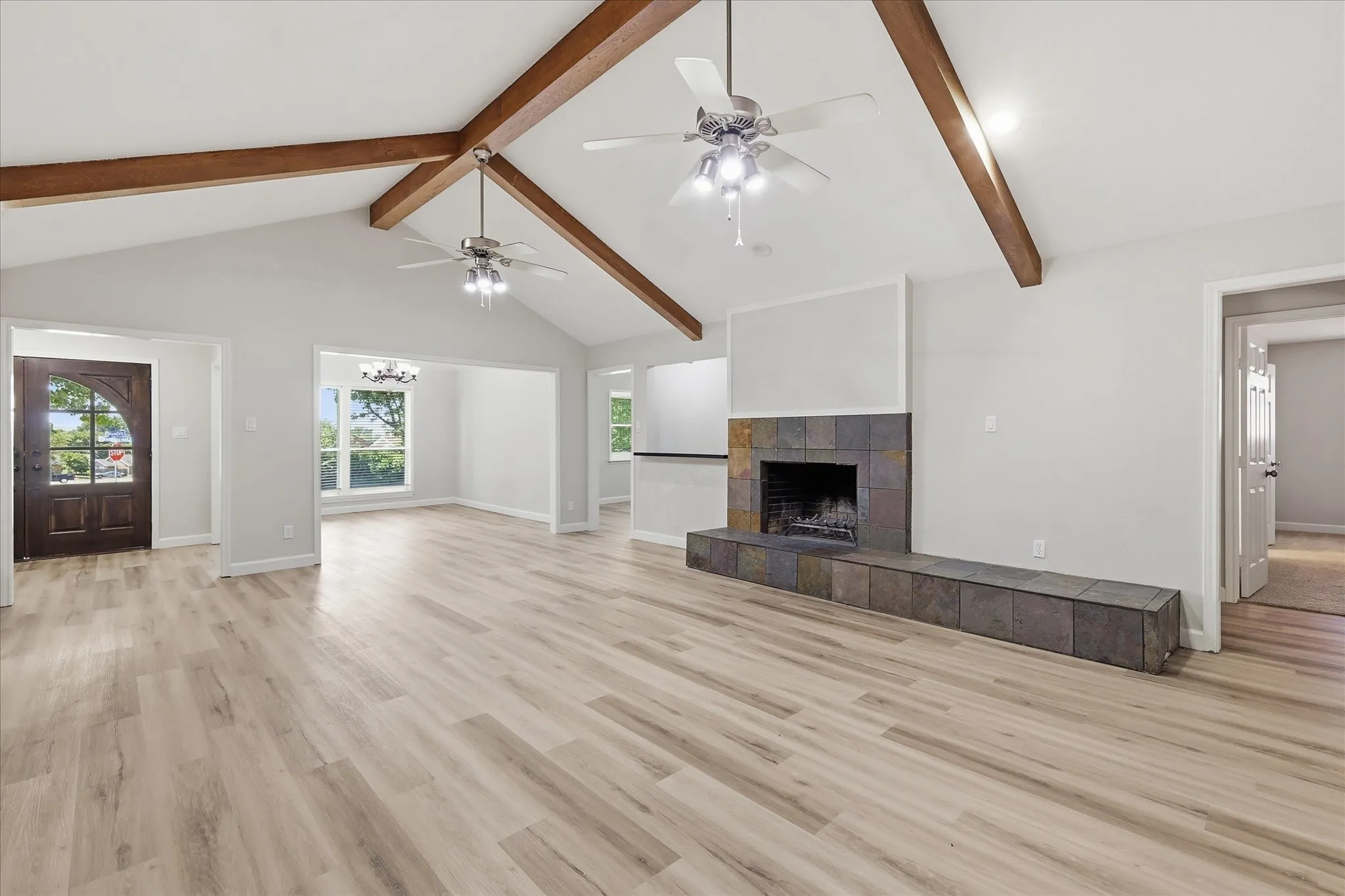 Single Family Residence For Rent in Dallas County , 2625 Ramblewood Drive, Carrollton, Texas 75006, 4 Bedroom, 3 Bathroom, 2 Garage spaces, 2,871 Sqft, built in 1980, mls#21390687, Real Estate Agent in Carrollton, Homes For Rent in Dallas county, Homes For Rent in Carrollton, Realtor in Carrollton Texas, Real Estate Brokerage Independent Realty Texas, Luminita Cordes Realtor