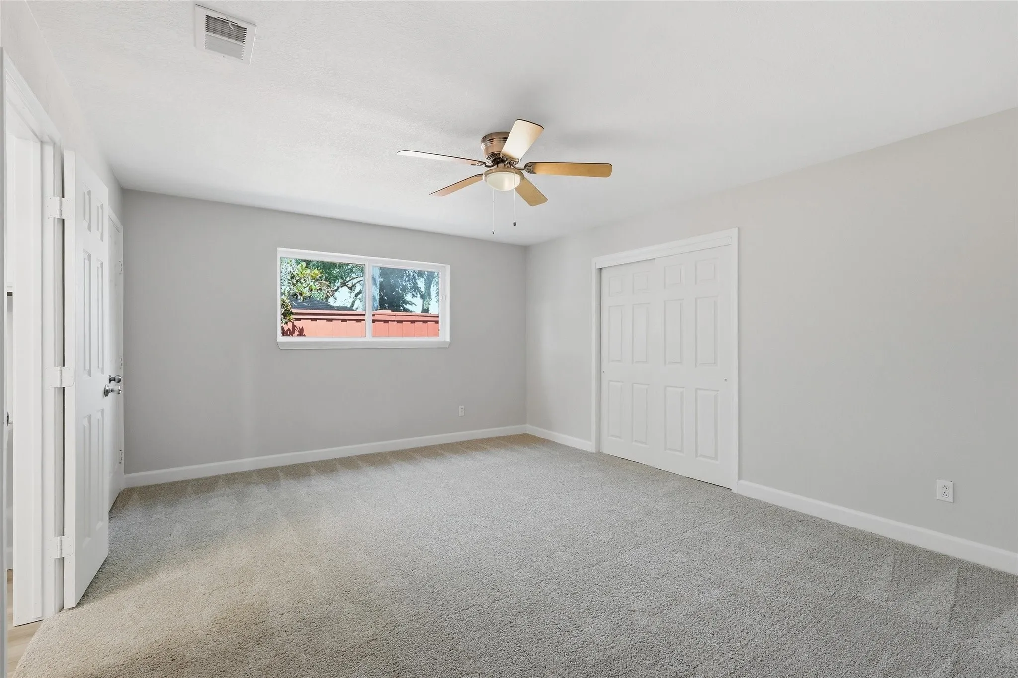 Single Family Residence For Rent in Dallas County , 2625 Ramblewood Drive, Carrollton, Texas 75006, 4 Bedroom, 3 Bathroom, 2 Garage spaces, 2,871 Sqft, built in 1980, mls#21390687, Real Estate Agent in Carrollton, Homes For Rent in Dallas county, Homes For Rent in Carrollton, Realtor in Carrollton Texas, Real Estate Brokerage Independent Realty Texas, Luminita Cordes Realtor