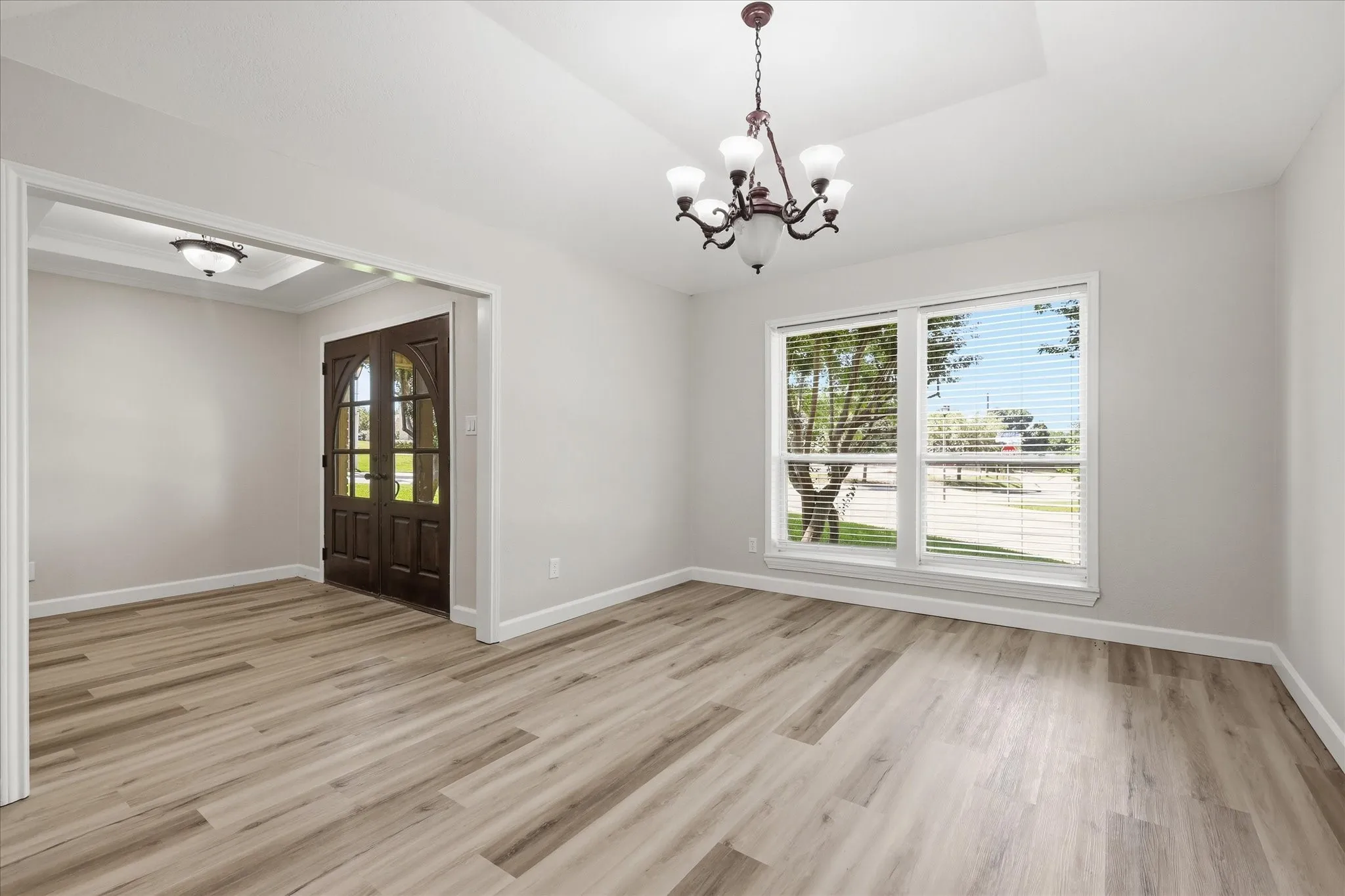 Single Family Residence For Rent in Dallas County , 2625 Ramblewood Drive, Carrollton, Texas 75006, 4 Bedroom, 3 Bathroom, 2 Garage spaces, 2,871 Sqft, built in 1980, mls#21390687, Real Estate Agent in Carrollton, Homes For Rent in Dallas county, Homes For Rent in Carrollton, Realtor in Carrollton Texas, Real Estate Brokerage Independent Realty Texas, Luminita Cordes Realtor